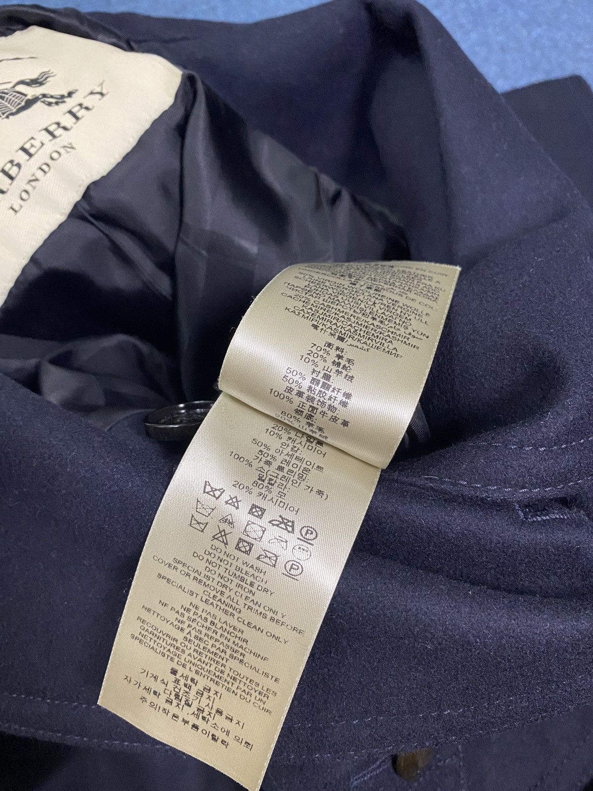Burberry Burberry Navy Blue and Gold Wool Double Breasted Trench Coat Size XS / US 0-2 / IT 36-38 - 9 Thumbnail