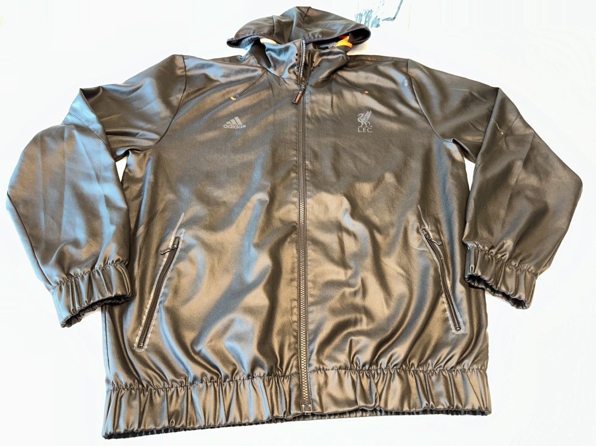 Adidas 2010 Adidas Liverpool Training Jacket W/Zip Away Hood-XL Size US XL / EU 56 / 4 - 1 Thumbnail