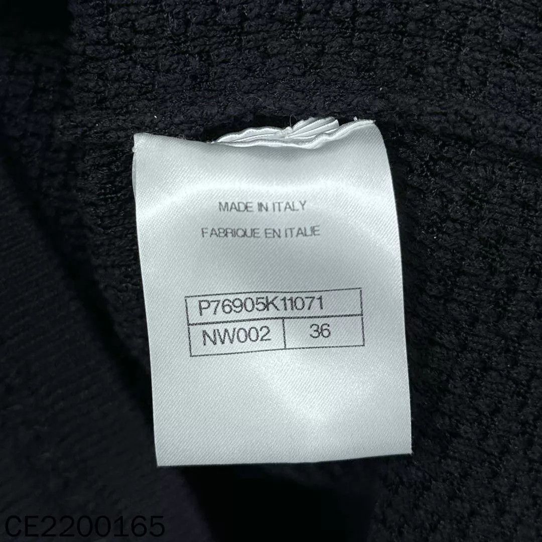 Chanel Chanel women's black & white enamel button short jacket Size XS / US 0-2 / IT 36-38 - 4 Thumbnail