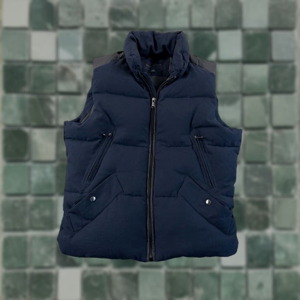 Banana Republic Banana Republic We Down Puffer Vest Navy Wool Blend Men M Zip Up NWOT Size US M / EU 48-50 / 2 - 1 Thumbnail