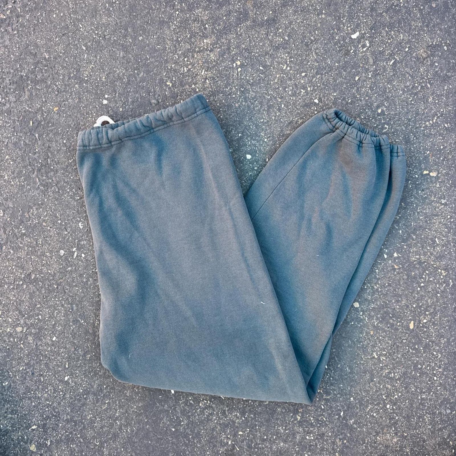 Russell Athletic Vintage 90s Faded Russell Athletic Baggy Sweatpants –Size XL Size US 36 / EU 52 - 4 Thumbnail