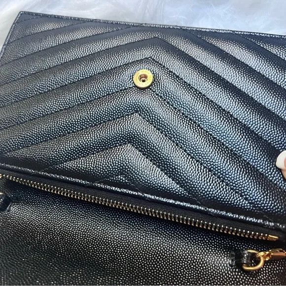 Saint Laurent Paris o1b1hav110824 Size: OS / Cassandre Chain Wallet in Black Size ONE SIZE - 4 Thumbnail