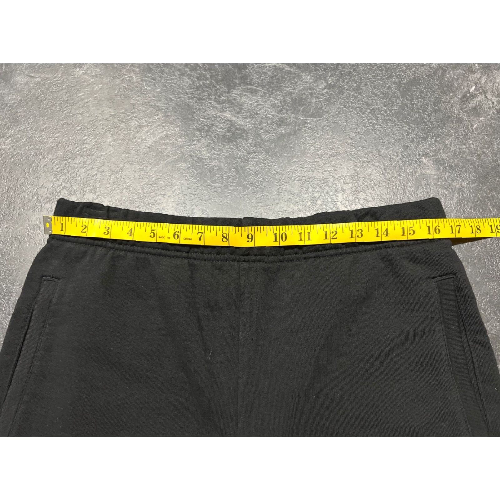 Carhartt Wip Carhartt WIP Sweat Short Chase Black M Medium Men Size US 31 - 6 Thumbnail