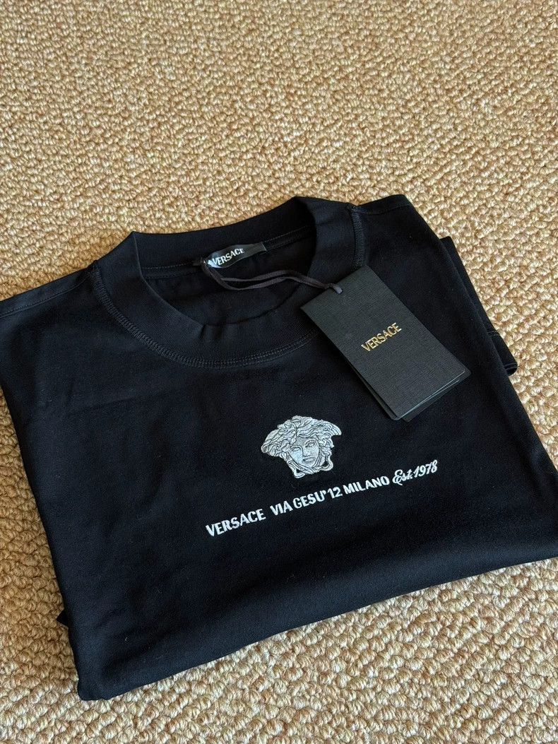 Versace Versace New genuine short sleeves Size US XL / EU 56 / 4 - 1 Thumbnail