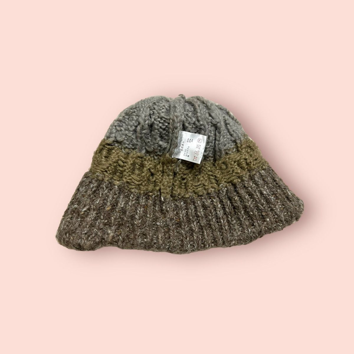 Other VINTAGE JAPAN CABLE KNITTED BEANIE VIVIENNE STYLE DESIGN Size ONE SIZE - 24 Thumbnail