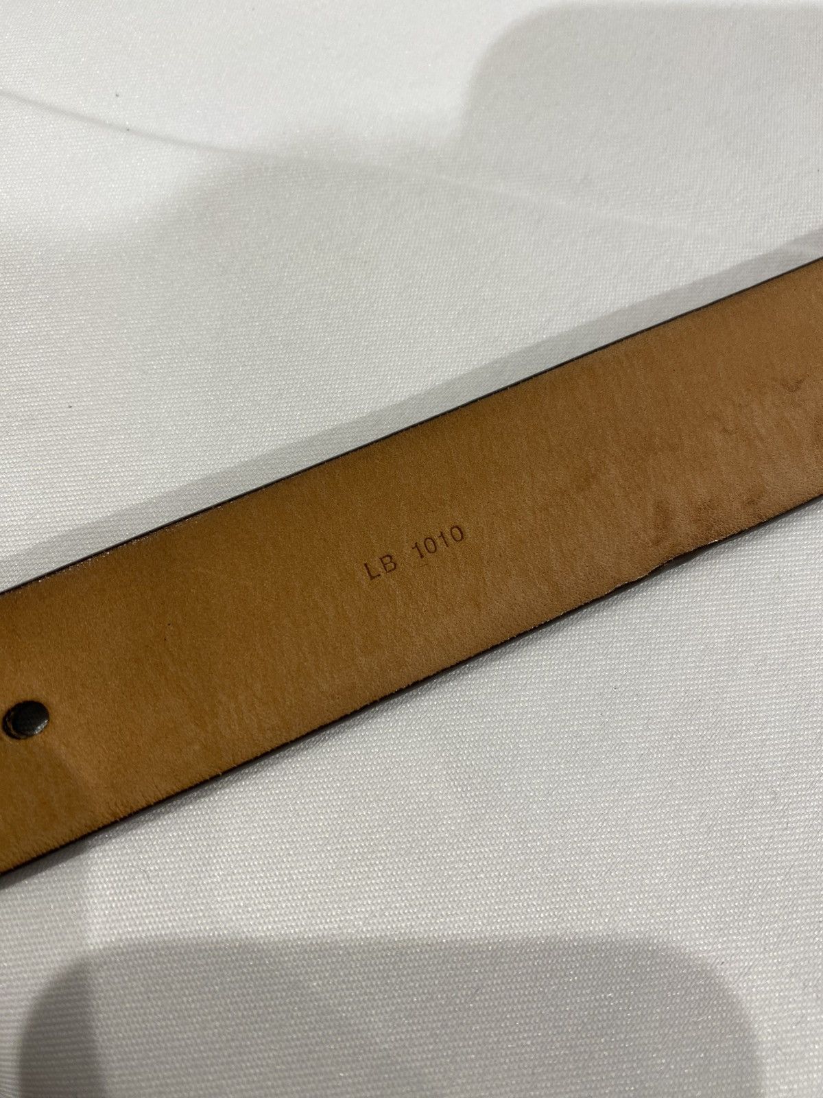 Louis Vuitton LOUIS VUITTON LOGO BUCKLED BELT Size 36 - 5 Thumbnail