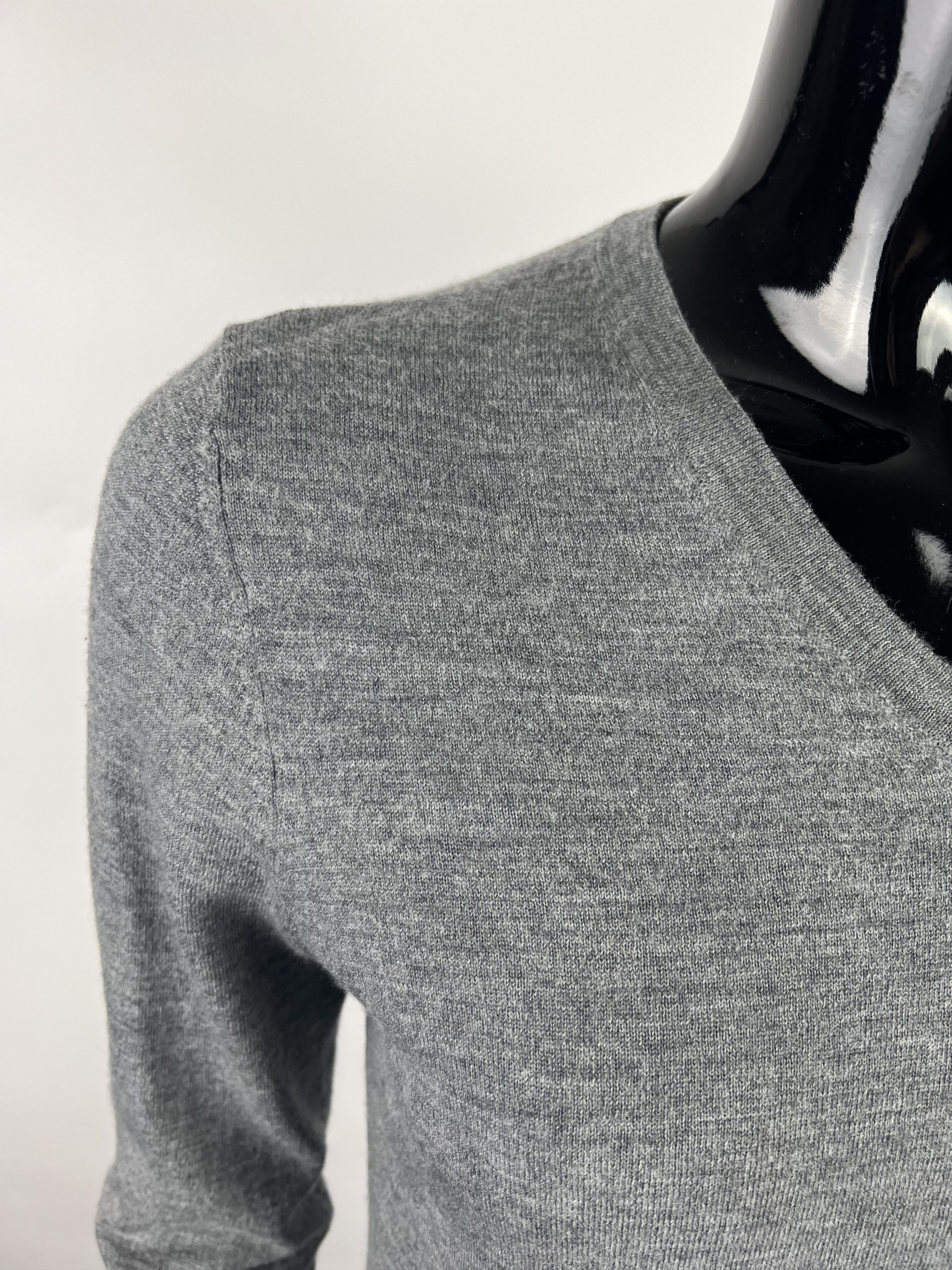 Other Suitsupply Women's Gray Merino Wool V-Neck Sweater Size XS / US 0-2 / IT 36-38 - 6 Thumbnail