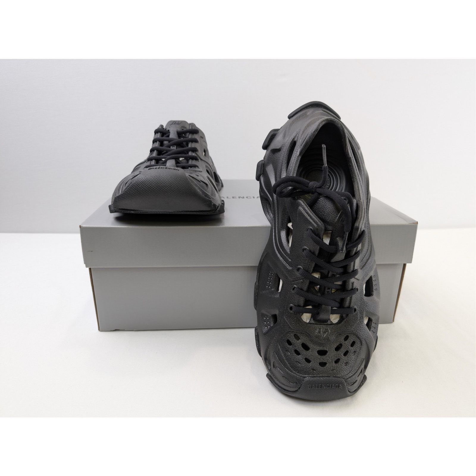 Balenciaga o1rshd1 Q:2 / HD Monocolor Mule Slipper Sandal in Black Size US 9 / EU 42 - 15 Thumbnail