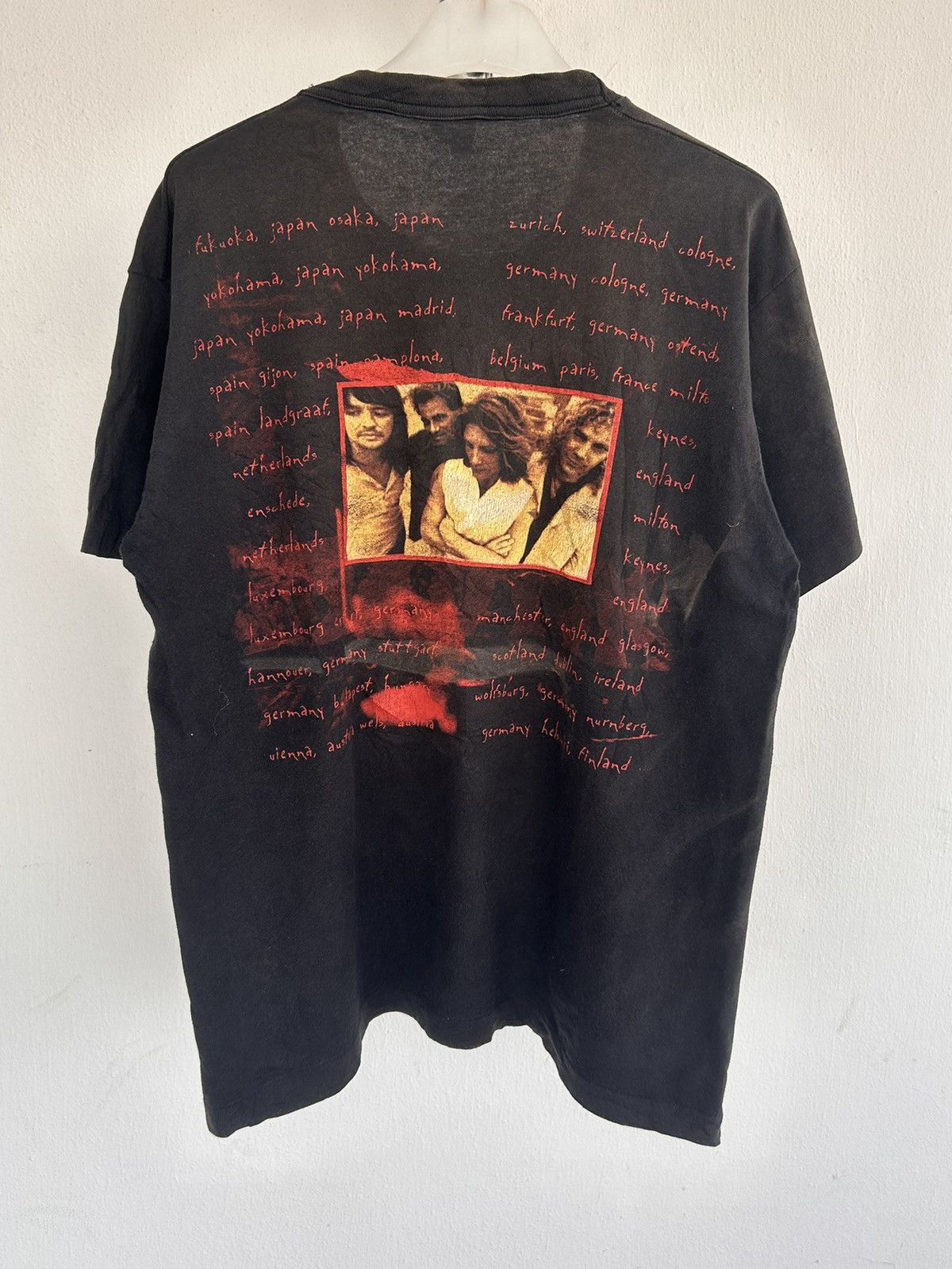 Band Tees These days Bon Jovi vintage 90s tee Size US L / EU 52-54 / 3 - 1 Thumbnail