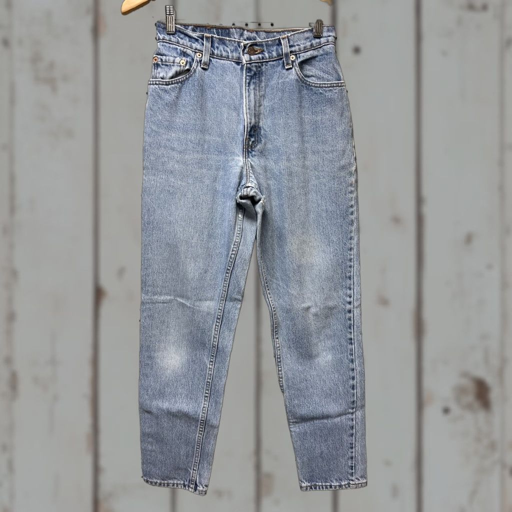 Levi's VINTAGE Levi's 550 Denim Jeans Tapered Distressed Women Sz 6 USA Made Jeans Size 28" / US 6 / IT 42 - 1 Thumbnail
