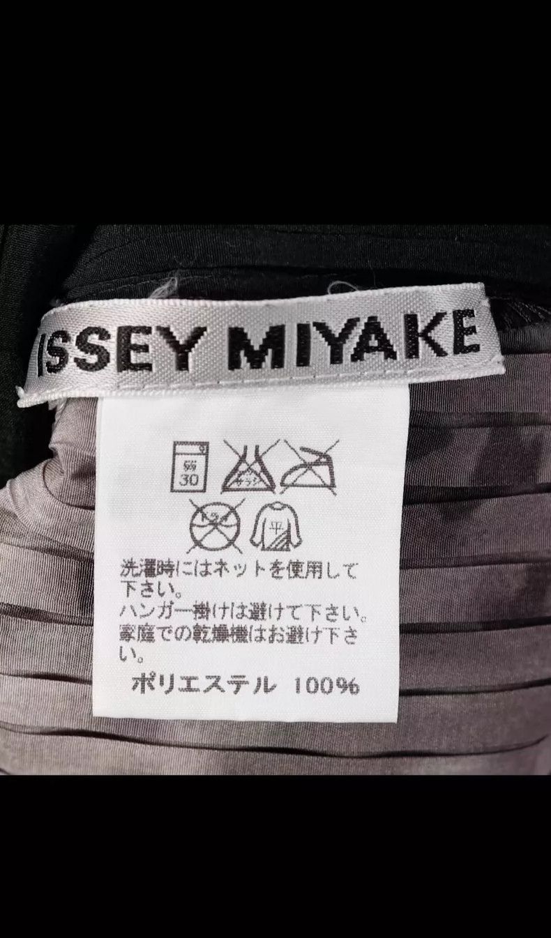 Issey Miyake Issey Miyake size:2 Black main line round dress Size S / US 4 / IT 40 - 4 Thumbnail