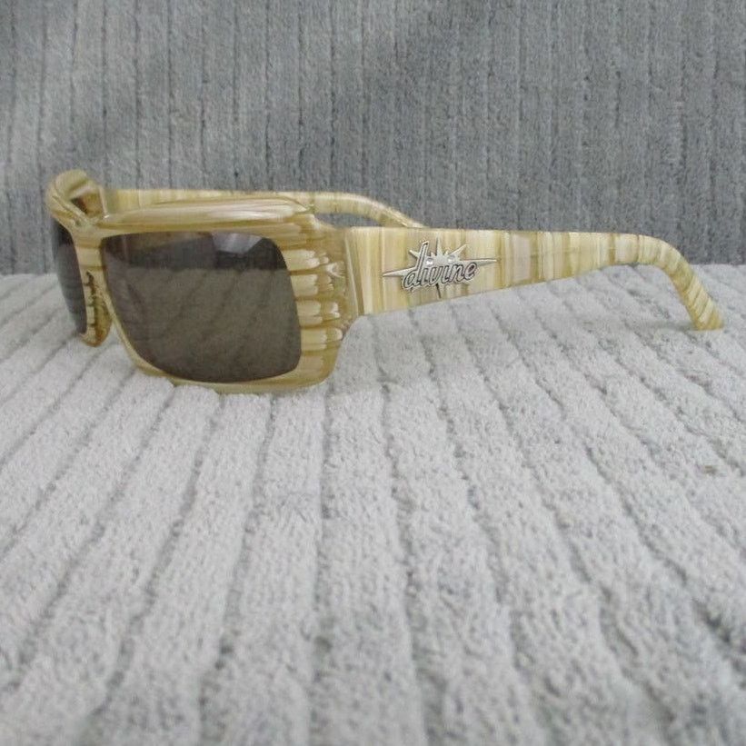 Other New Divine Eyewear Crush Tan Horn/Amber Sunglasses NWT Size ONE SIZE - 3 Thumbnail