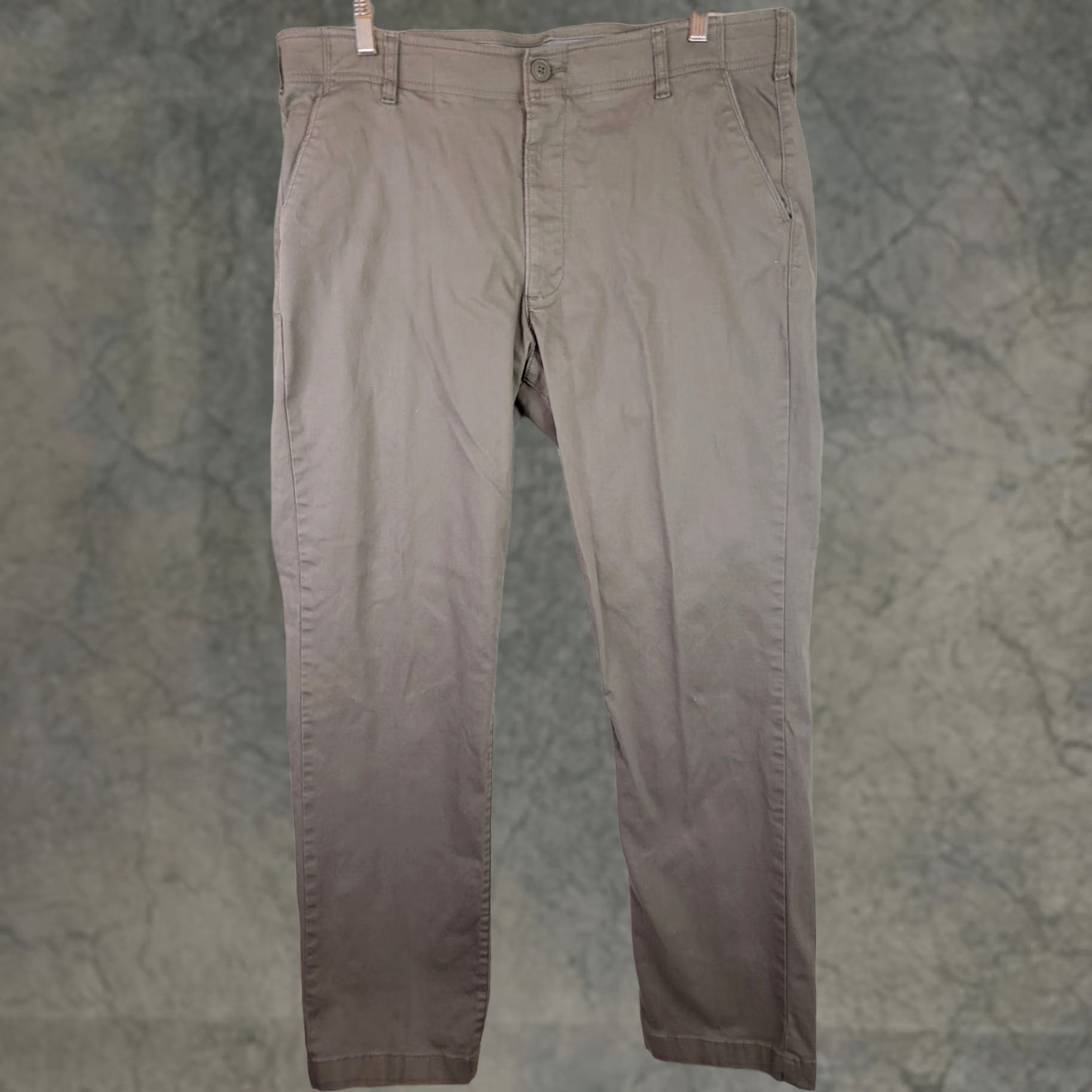 Lee Lee Motion Flex Waistband Flat Front Chino Pants 38x32 Men Slim Straight Green Khaki Size US 38 / EU 54 - 1 Thumbnail