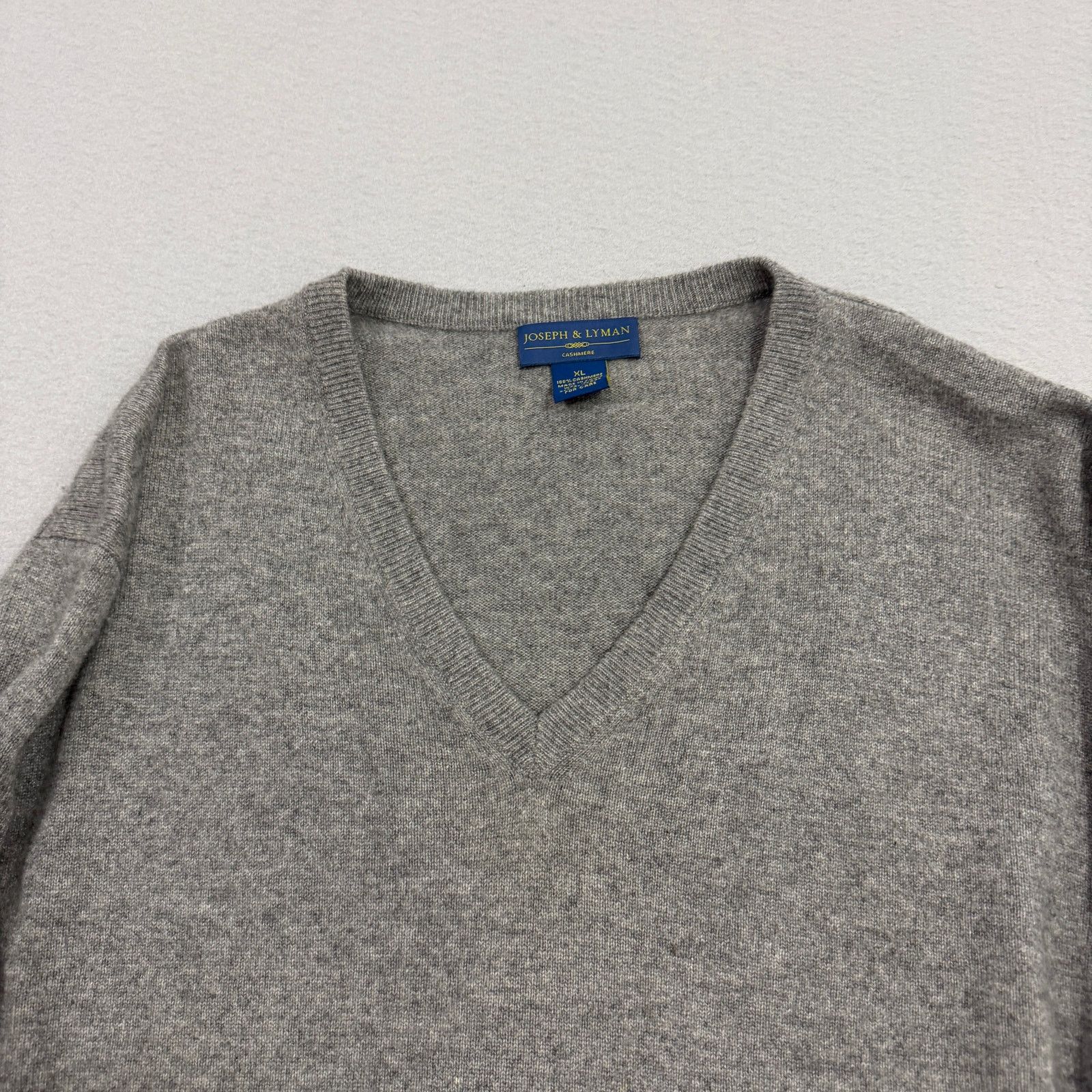 Joseph & Lyman Joseph & Lyman 100% Cashmere V-Neck Sweater Extra Large Size US XL / EU 56 / 4 - 3 Thumbnail