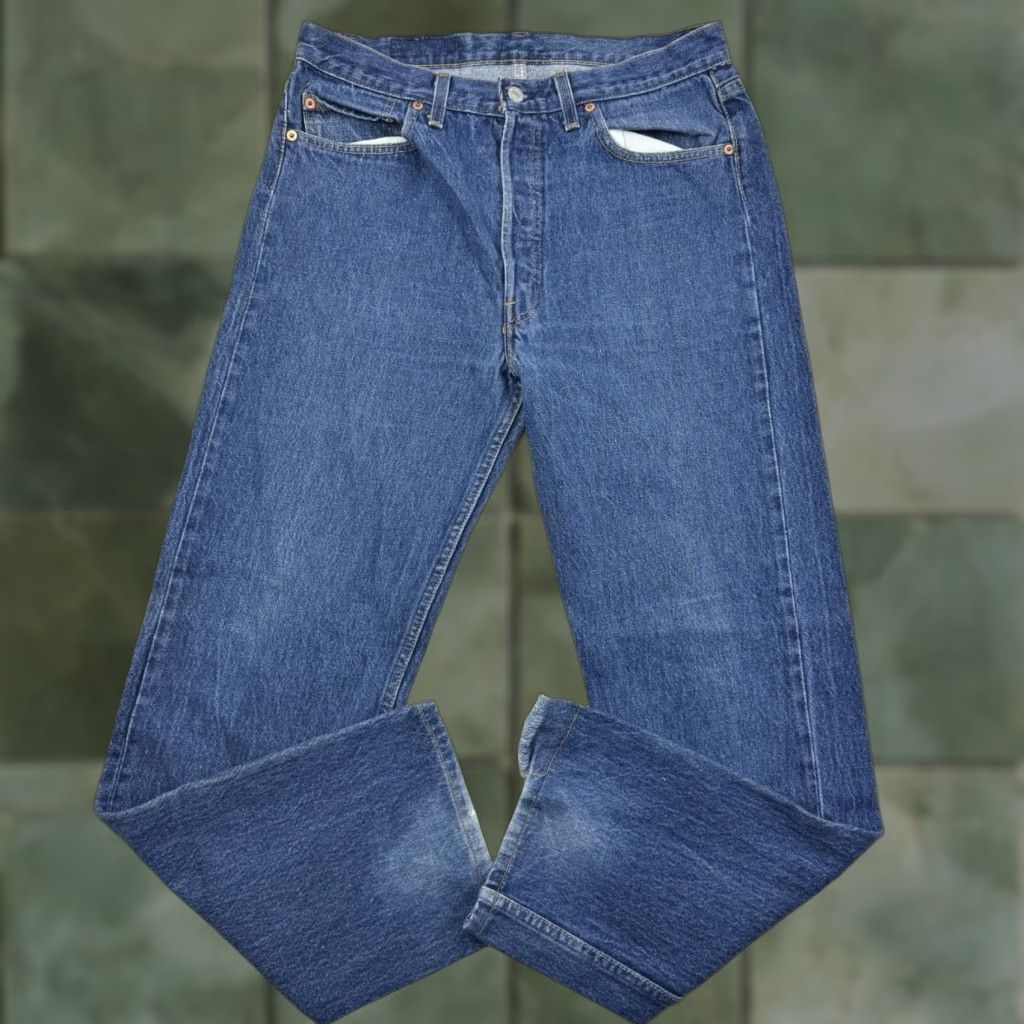 Levi's VINTAGE Levi's 501 Jeans Men Adult 31x30 Button Fly Made In USA Straight Blue 100% Cotton USA Womens Mens? Size US 31 - 1 Thumbnail