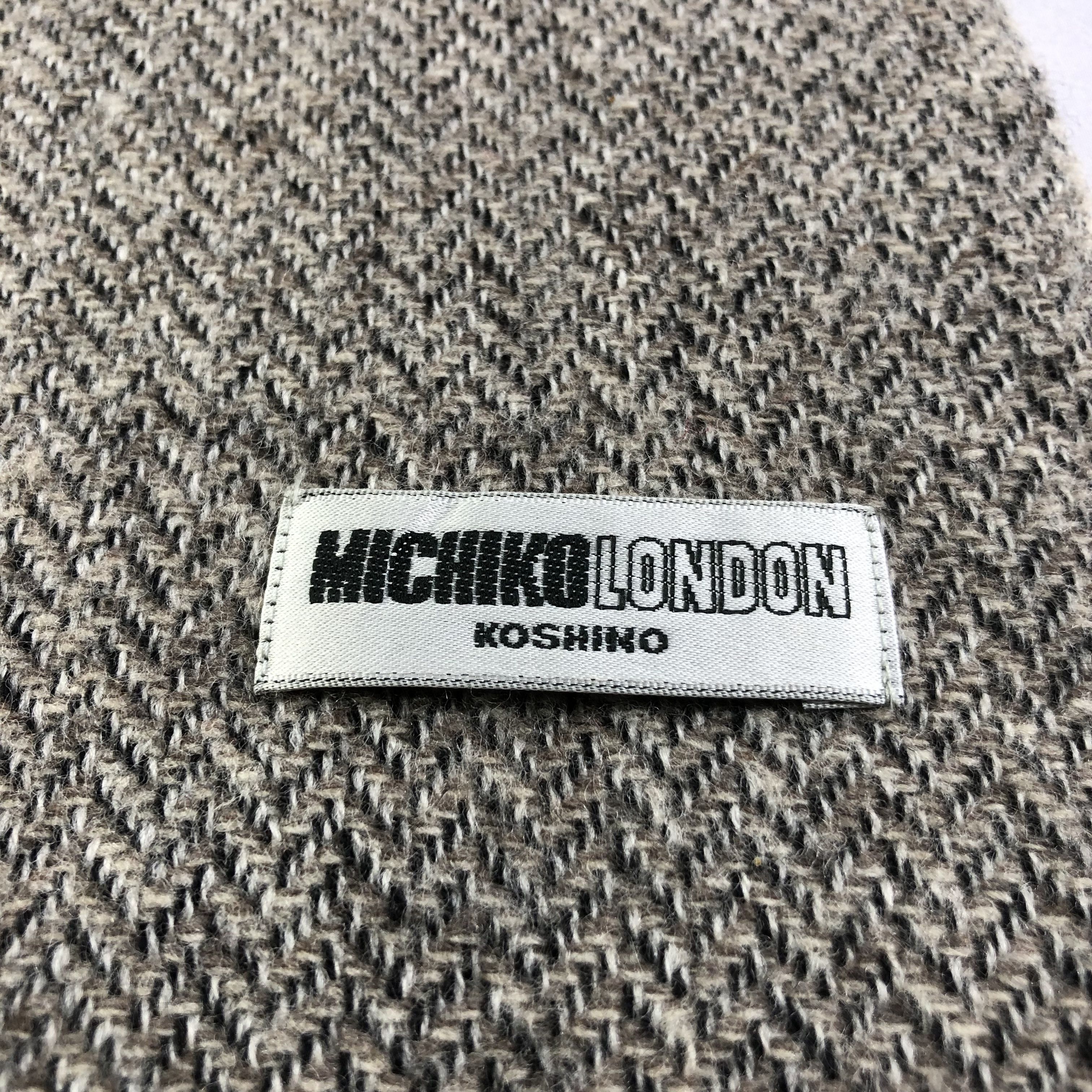 Michiko Koshino London Michiko Koshino Wool Scarf Muffler V1560 Size ONE SIZE - 4 Thumbnail