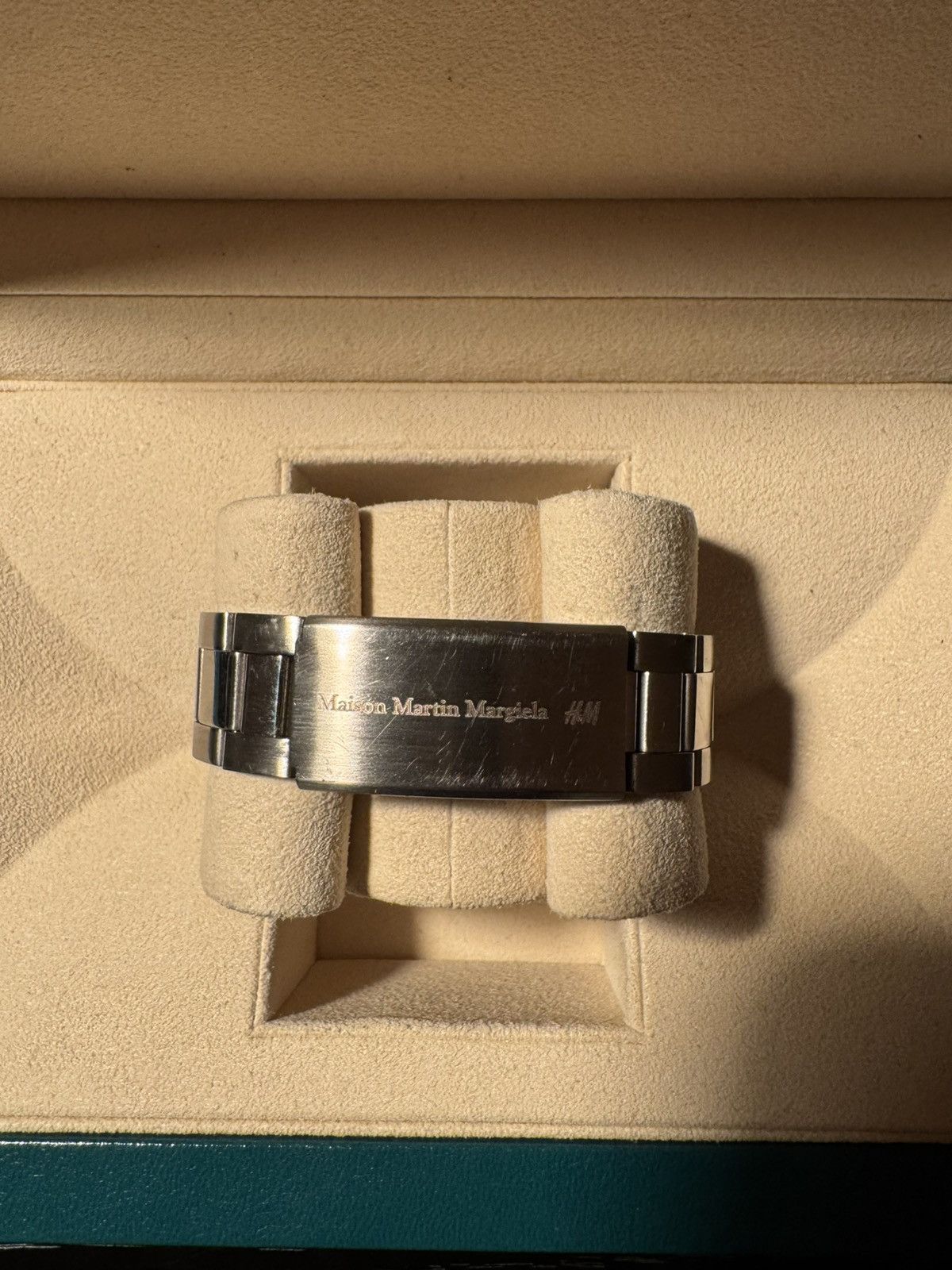 H&M × Maison Margiela Maison Margiela x H&M “Re-Edition” faceless watch bracelet Size ONE SIZE - 4 Thumbnail