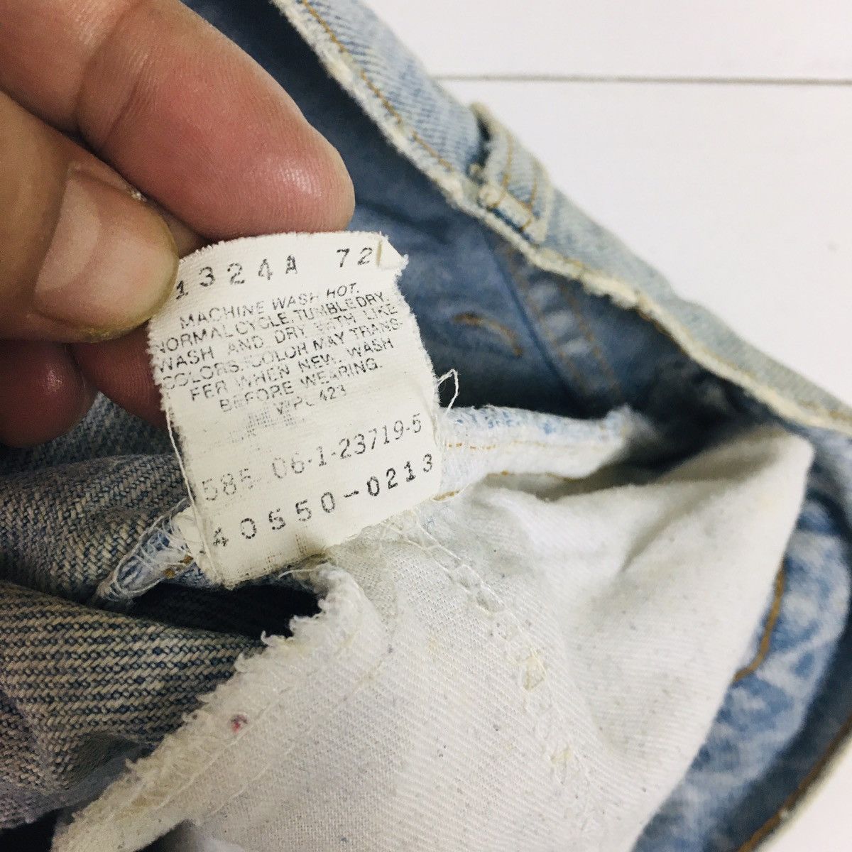 Levi's Vintage 80s Levi’s 550 Orange Tab Made in USA Size US 33 - 11 Thumbnail