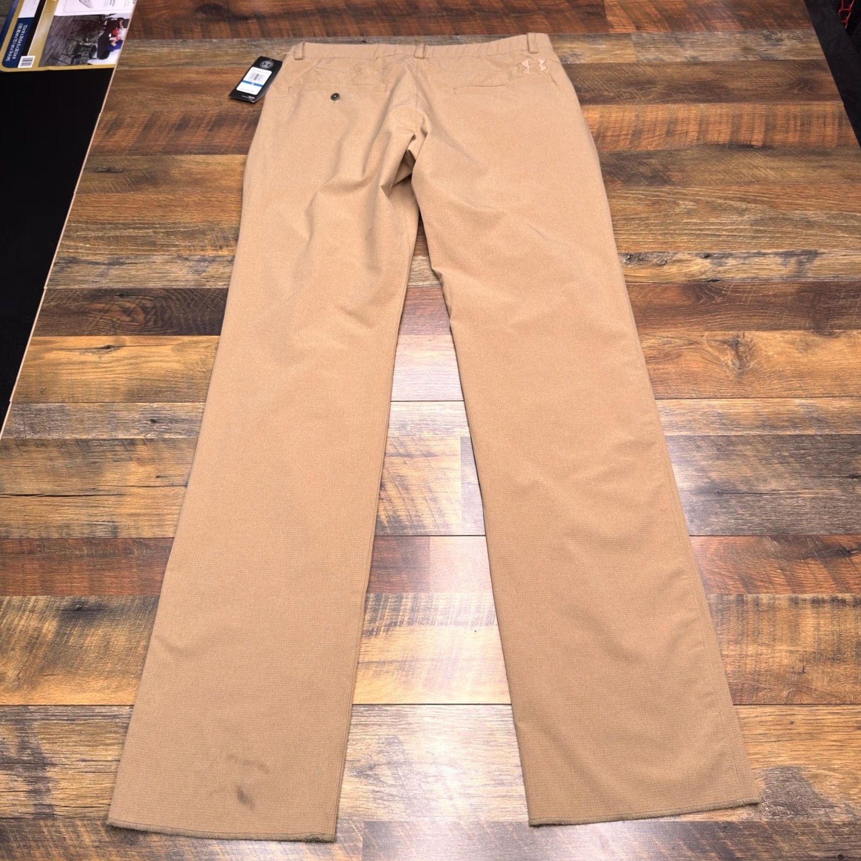 Under Armour Under Armour Pants Mens 36 Brown Loose Heatgear Mid Rise Stretch Unhemmed New Size US 36 / EU 52 - 2 Thumbnail