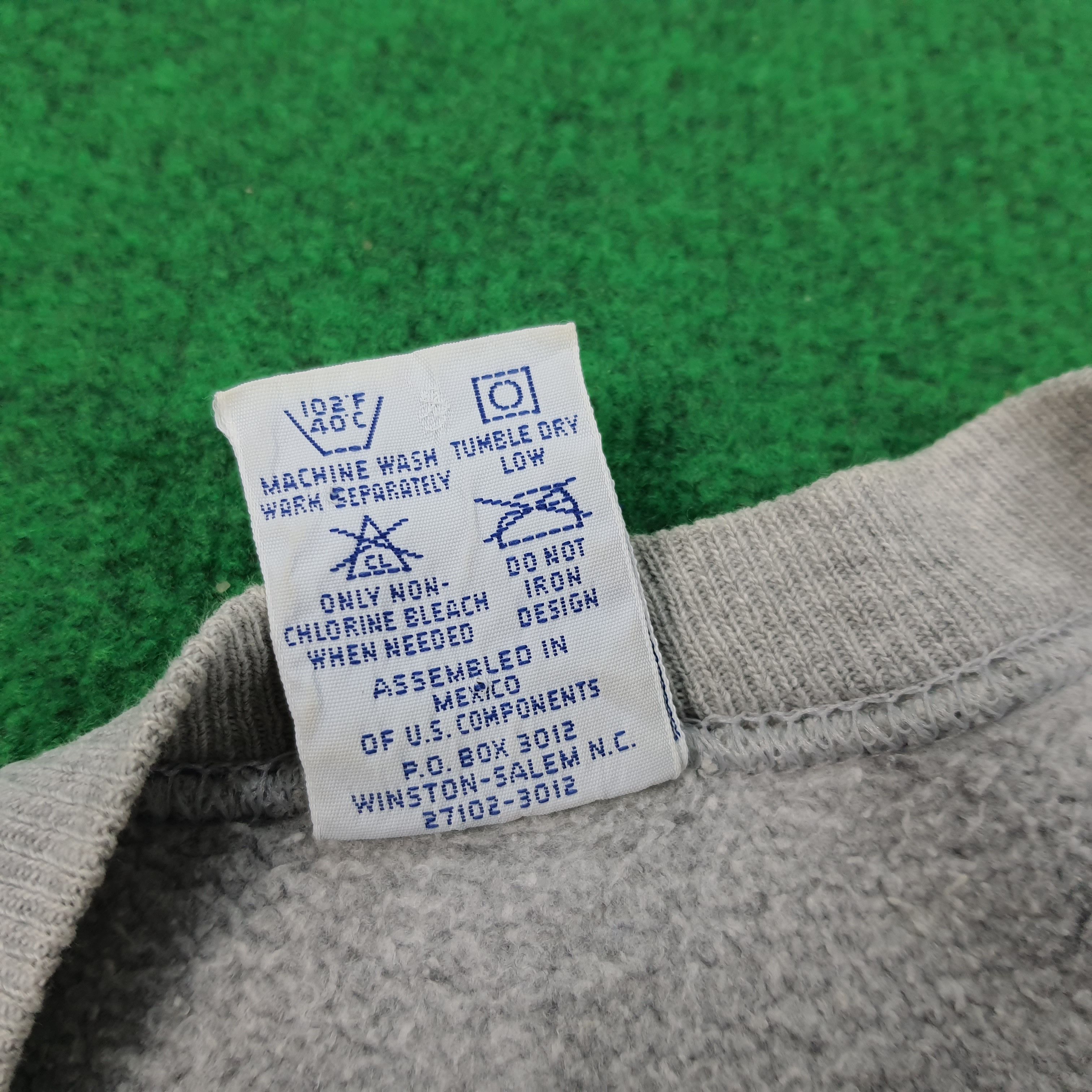Champion × Vintage Vintage Champion Small Logo Embroidery Sweatshirt Size US S / EU 44-46 / 1 - 7 Thumbnail