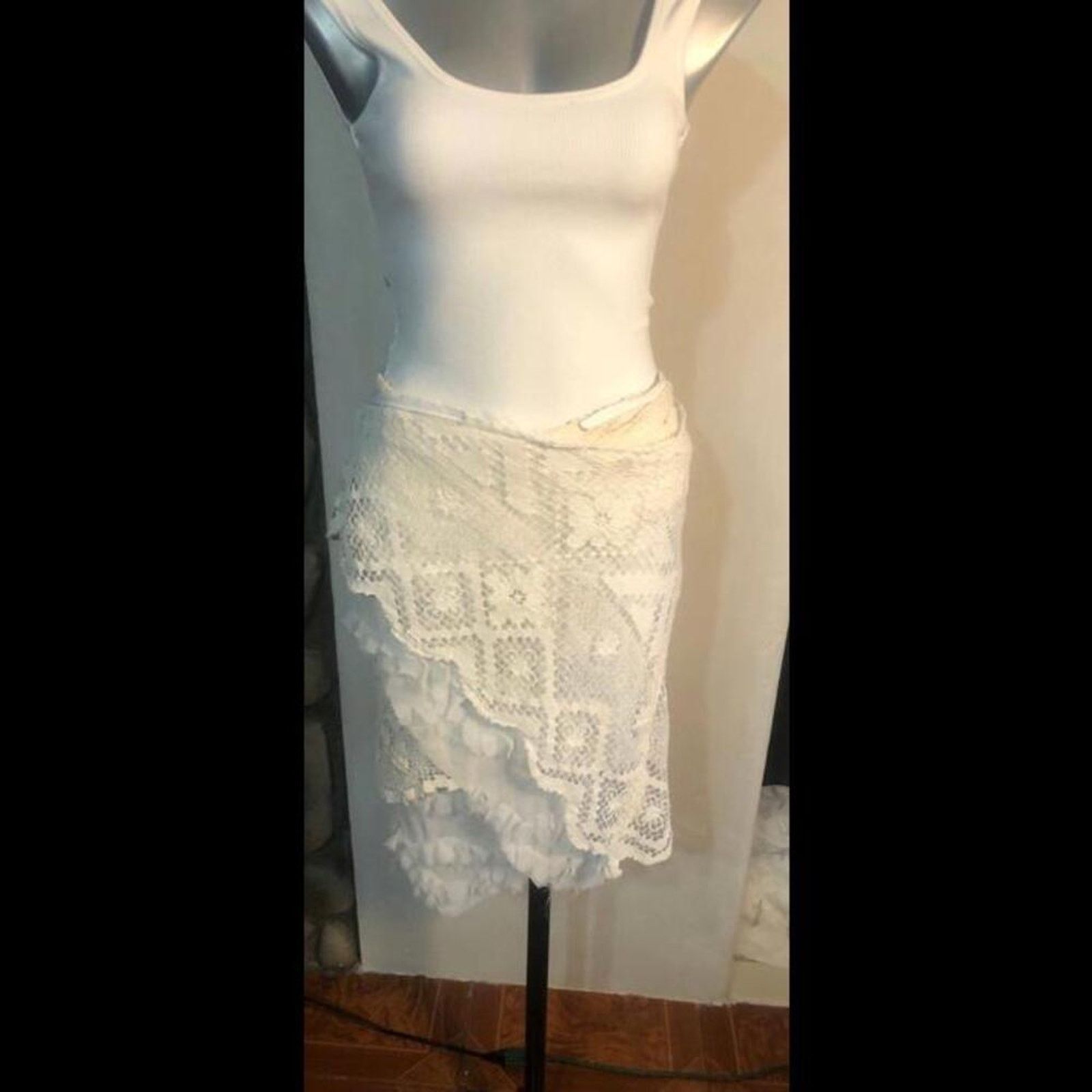 Other Silk knitted embroidered wrap skirt with ruffle under Size 30" / US 8 / IT 44 - 2 Thumbnail
