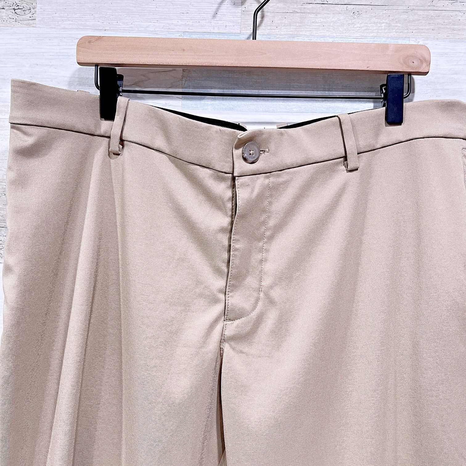 Nike NIKE Flat Front Performance Golf Pants Beige Mens 38x32 Size US 38 / EU 54 - 2 Thumbnail