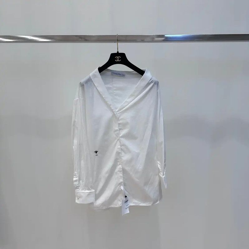 Dior Dior Women's White Shirt with Versatile Style 0089 Size M / US 6-8 / IT 42-44 - 1 Thumbnail