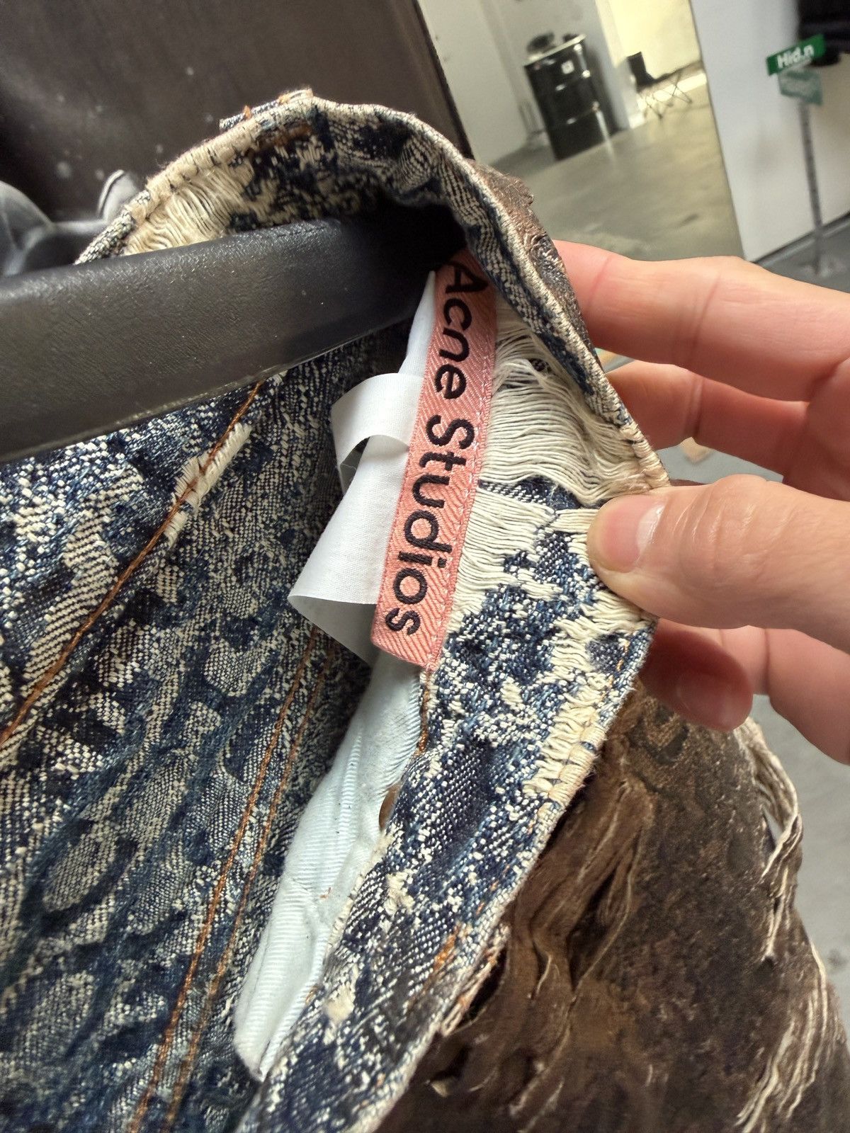 Acne Studios Acne Studios Monogram Distressed Denim Size US 30 / EU 46 - 6 Thumbnail