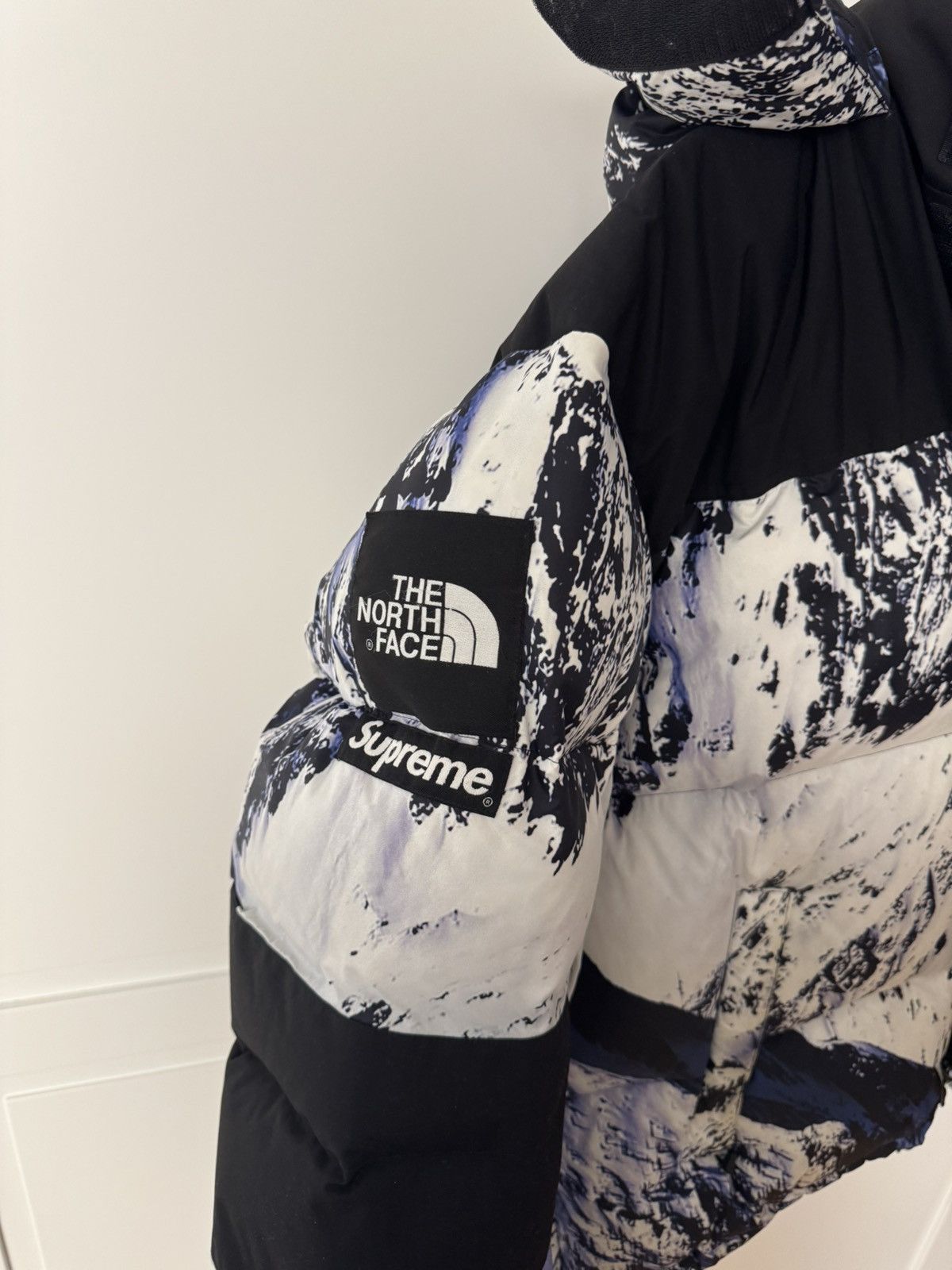 Supreme Supreme x The North Face Baltoro Jacket – Mountain (FW17) Size US L / EU 52-54 / 3 - 10 Thumbnail