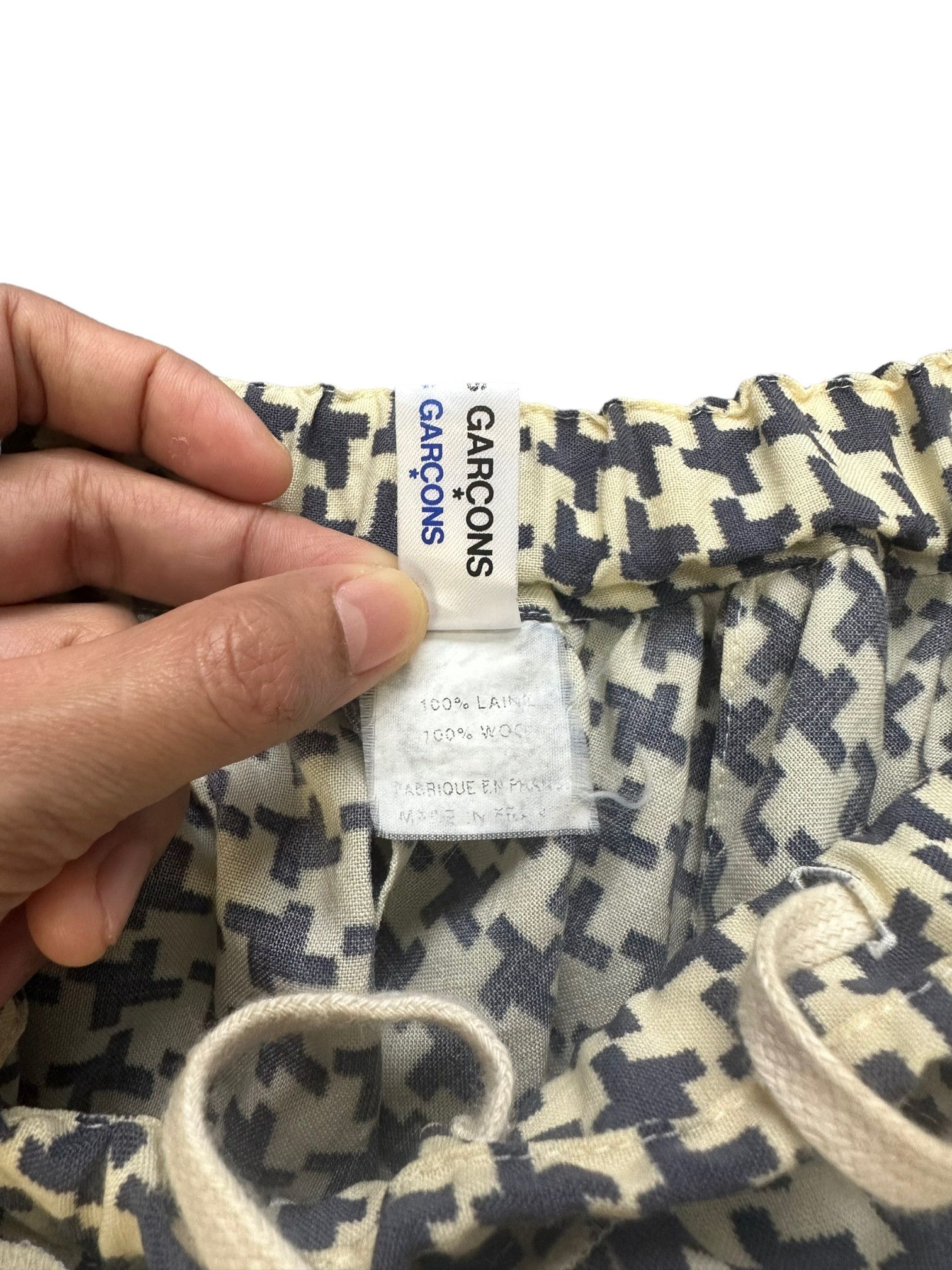 Comme des Garcons COMME DES GARCONS FULLPRINT OVERSIZED SKIRT #7910-189 Size 35" - 5 Thumbnail