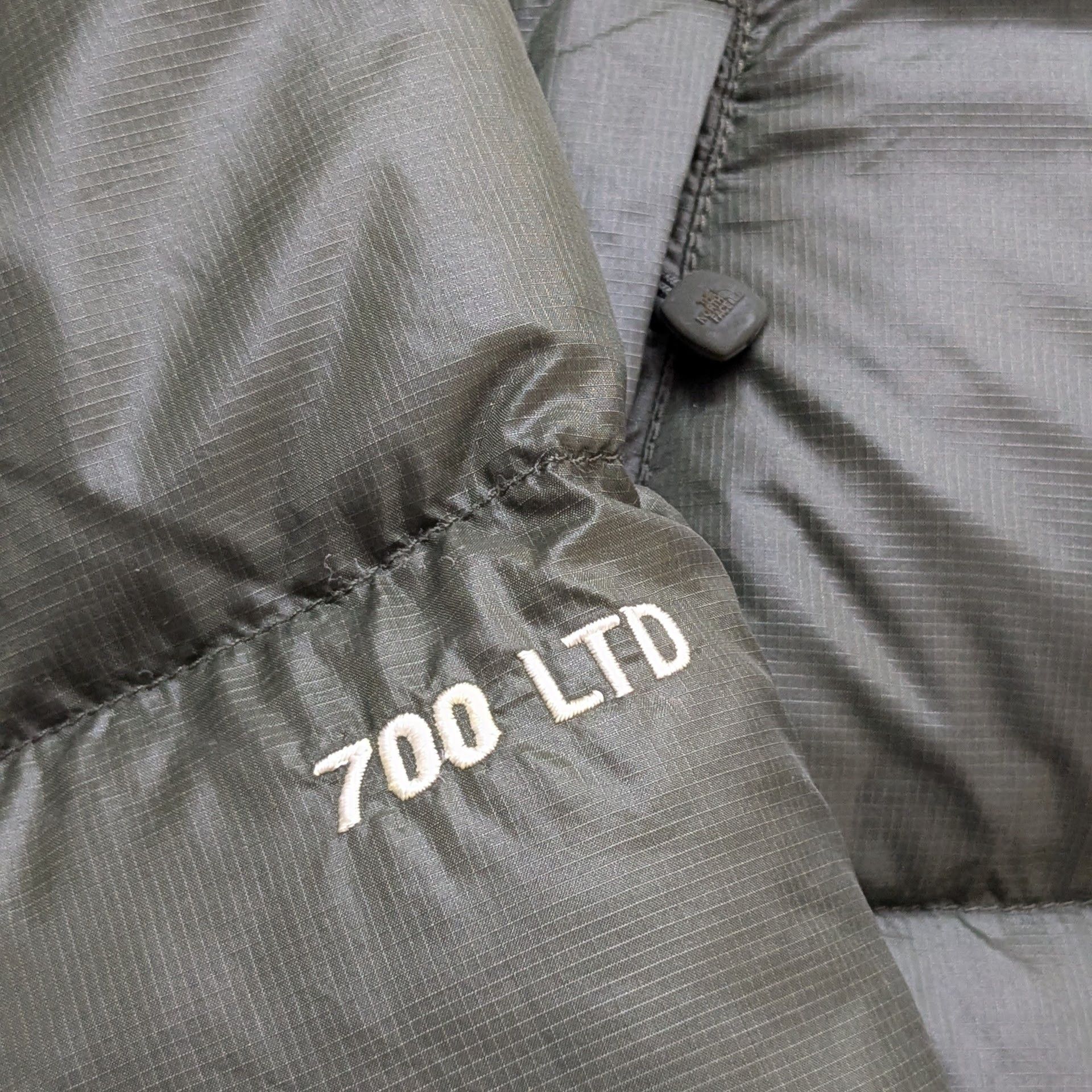The North Face The North Face 700 1996 retro nuptse puffer green & brown Size US M / EU 48-50 / 2 - 5 Thumbnail