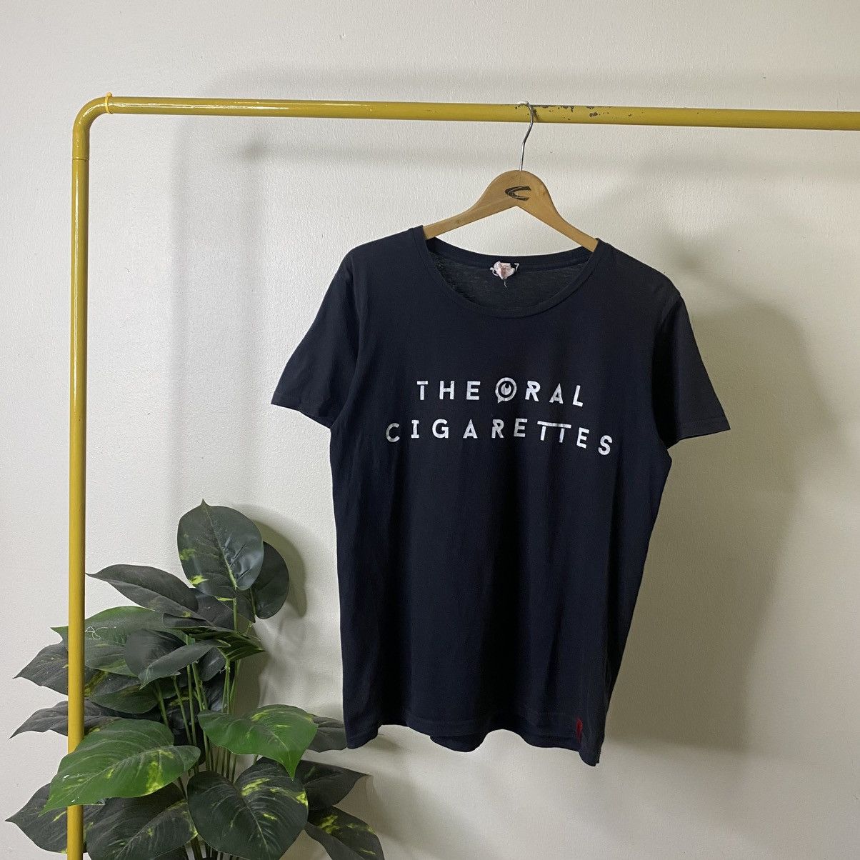 Band Tees The Oral Cigarettes Japanese Rock Band Tee Size US M / EU 48-50 / 2 - 1 Thumbnail