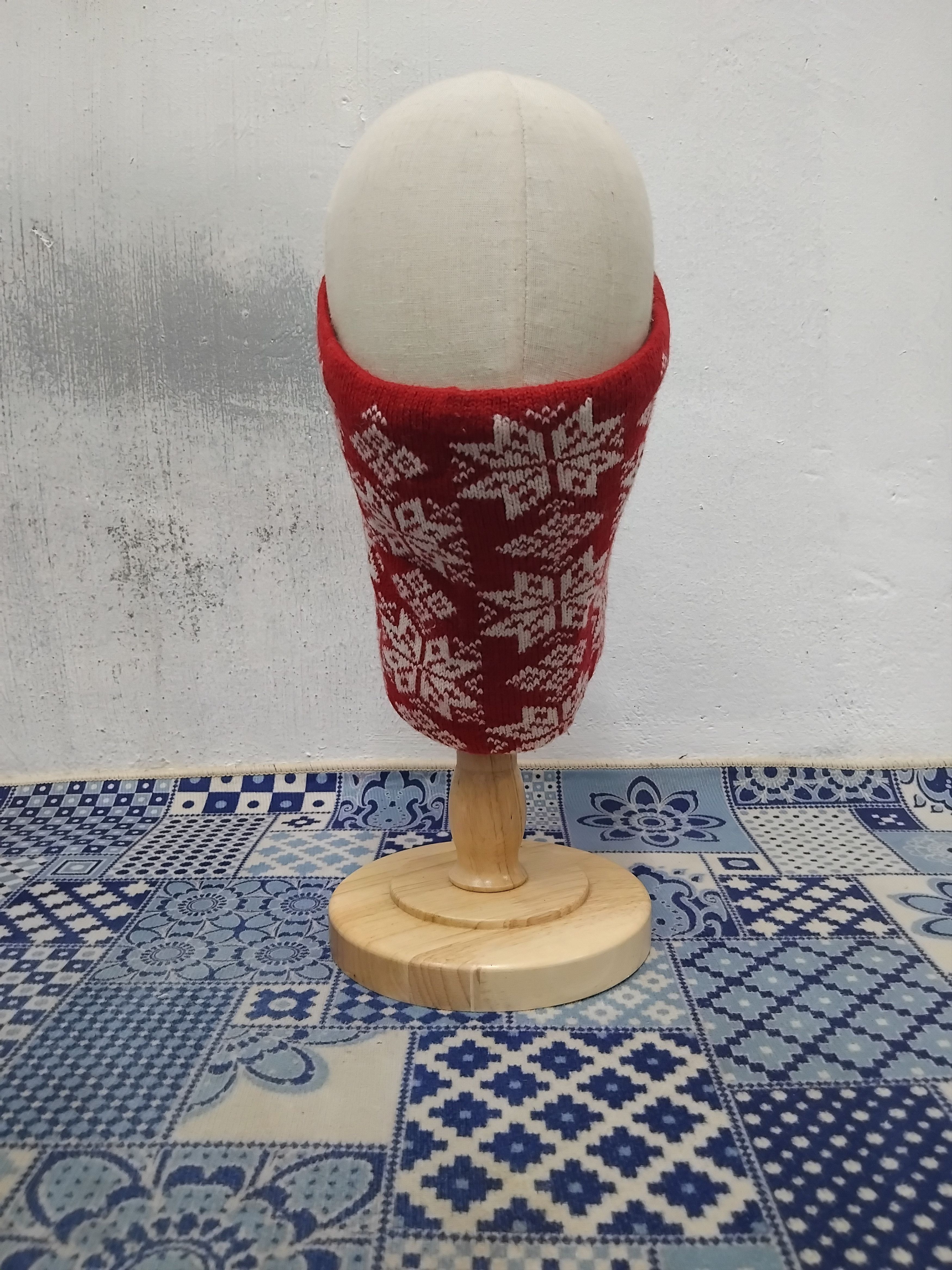 Japanese Brand 💥semytre red colour neck warmer Size ONE SIZE - 2 Thumbnail