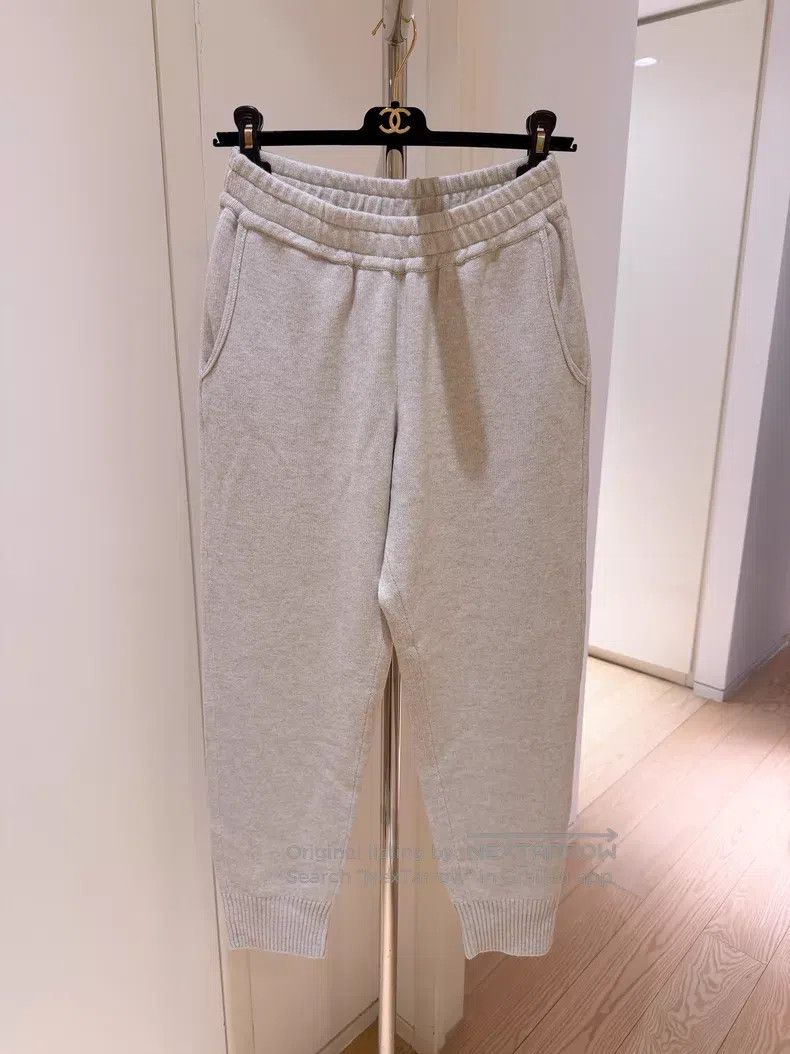 Brunello Cucinelli Brunello Cucinelli Logo Embroidered Cashmere Sweater and C Size XS / US 0-2 / IT 36-38 - 3 Thumbnail