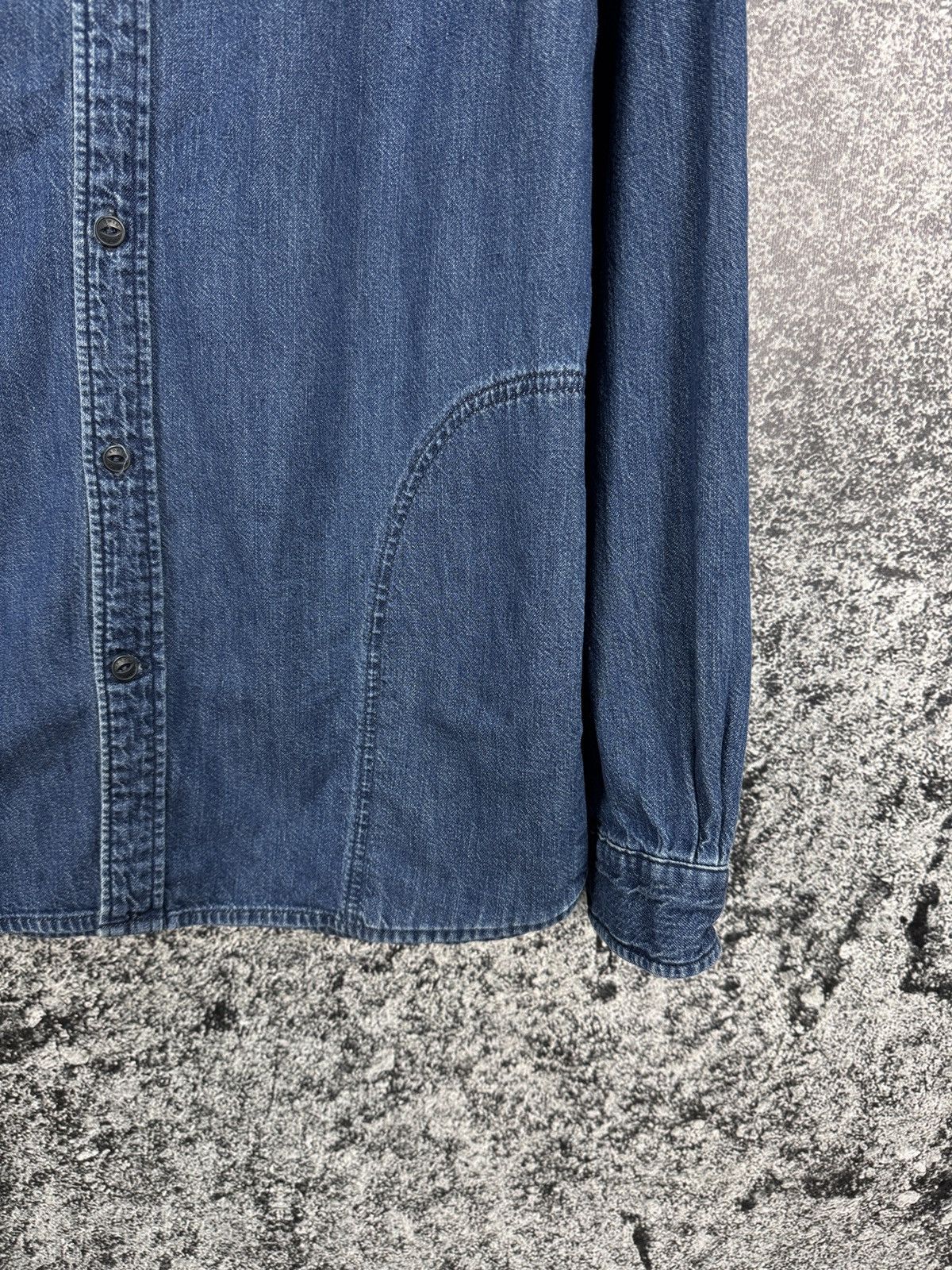 Edwin Men’s Edwin Indigo Long Sleeve Denim Shirt Button Up Size XL Size US XL / EU 56 / 4 - 5 Thumbnail