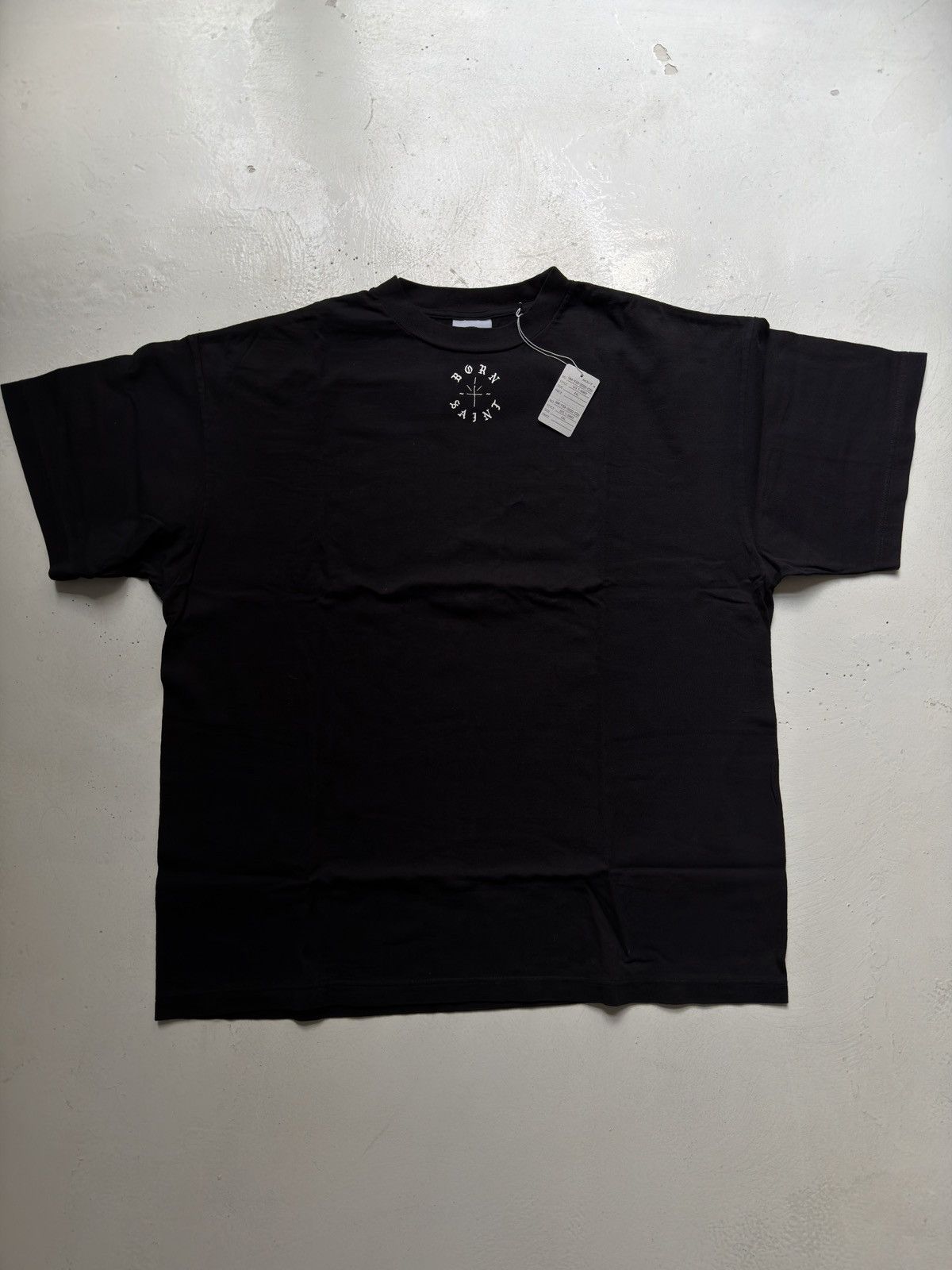 Born saint tee