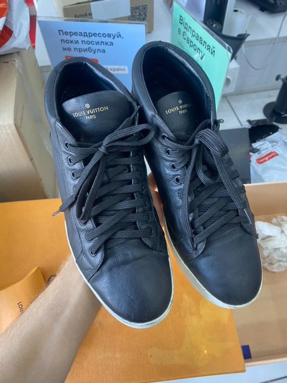 Louis Vuitton × Vintage Louis Vuitton hi top sneakers vintage small logo Size US 8 / EU 41 - 1 Thumbnail