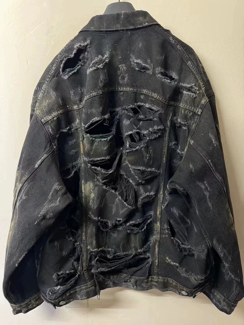 Balenciaga Balenciaga Black Destroyed Hole Denim Jacket Size US S / EU 44-46 / 1 - 2 Thumbnail
