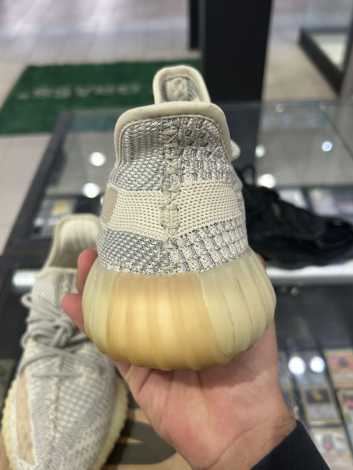 Yeezy Yeezy 350 lundmark Size US 8 / EU 41 - 3 Thumbnail