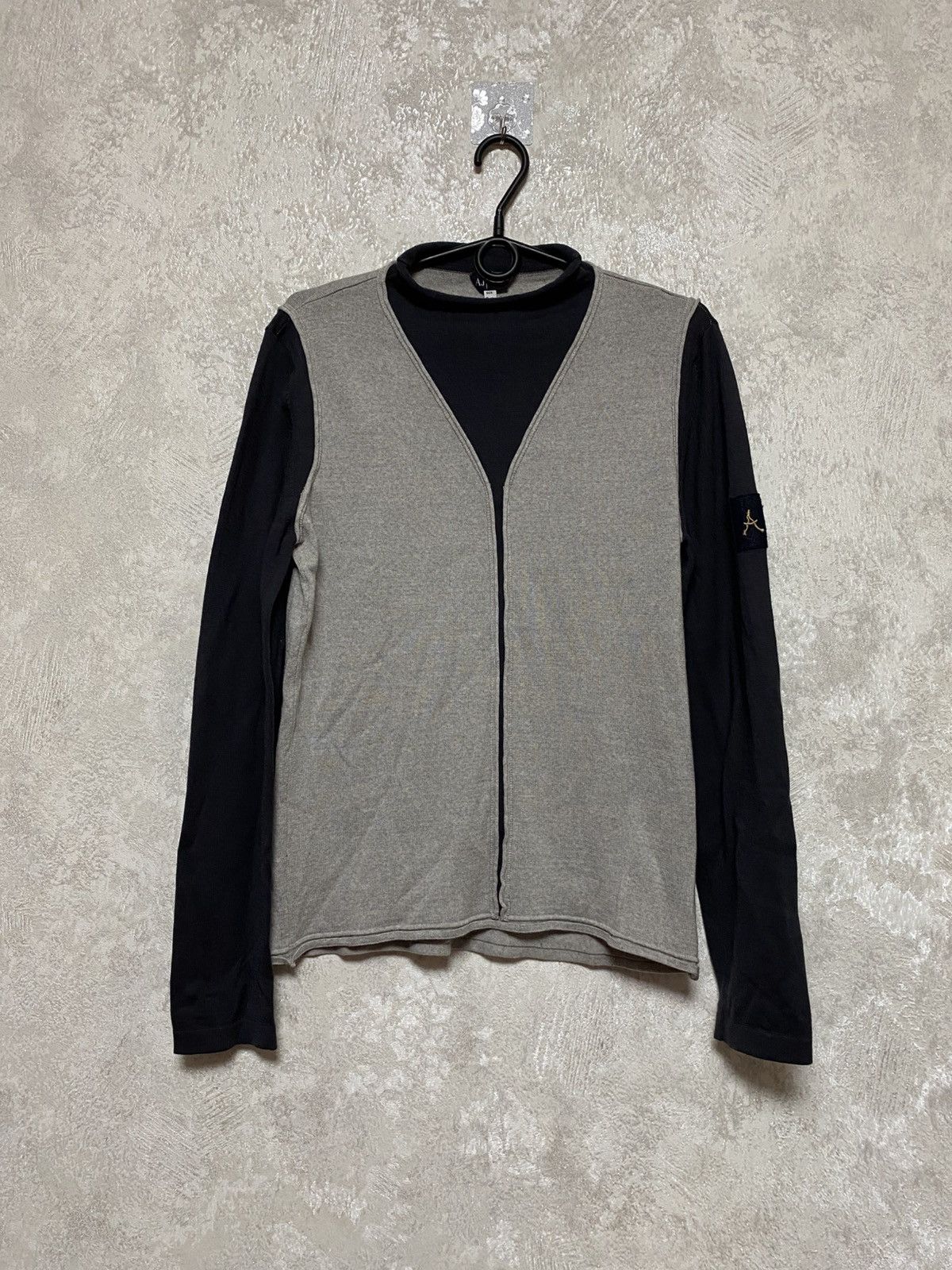 Armani Armani cashmere avantgrde vintage sweater Size US S / EU 44-46 / 1 - 1 Thumbnail