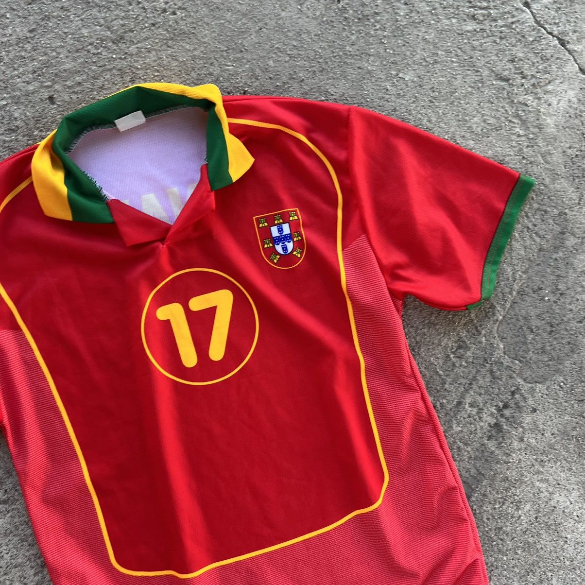 Vintage Vintage Portugal Soccer Jersey Size US M / EU 48-50 / 2 - 4 Thumbnail