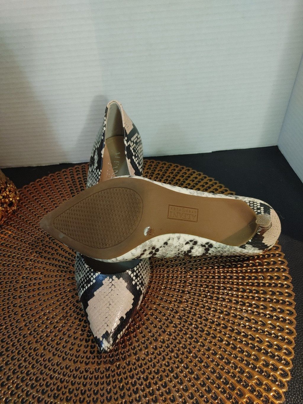 Alfani Alfani Jueles Snake Skin Heels Size 7M Size US 7 / IT 37 - 5 Thumbnail