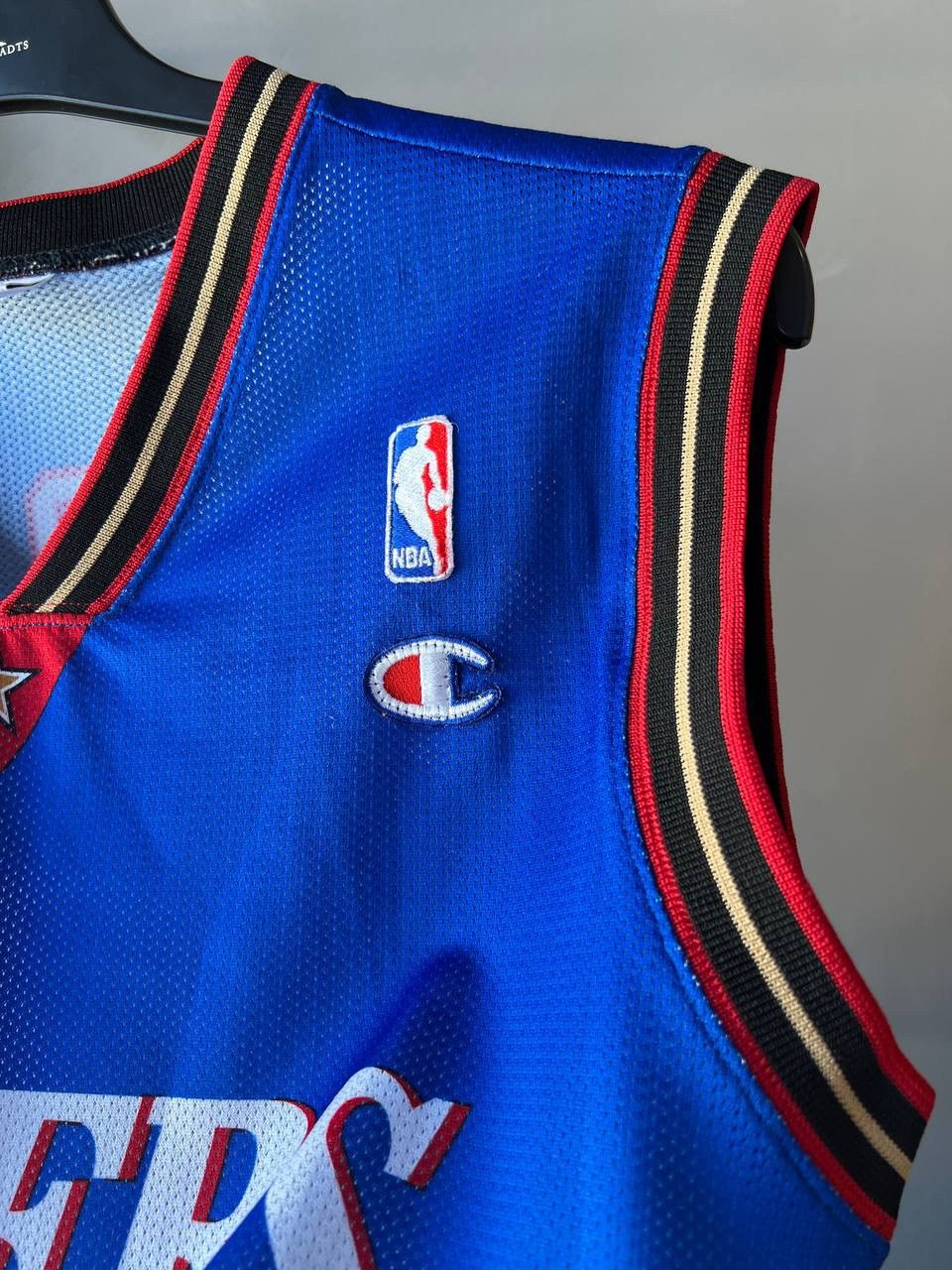 NBA VINTAGE PHILADELPHIA 76ERS #3 IVERSON BASKETBALL JERSEY SZ S Size US S / EU 44-46 / 1 - 8 Thumbnail