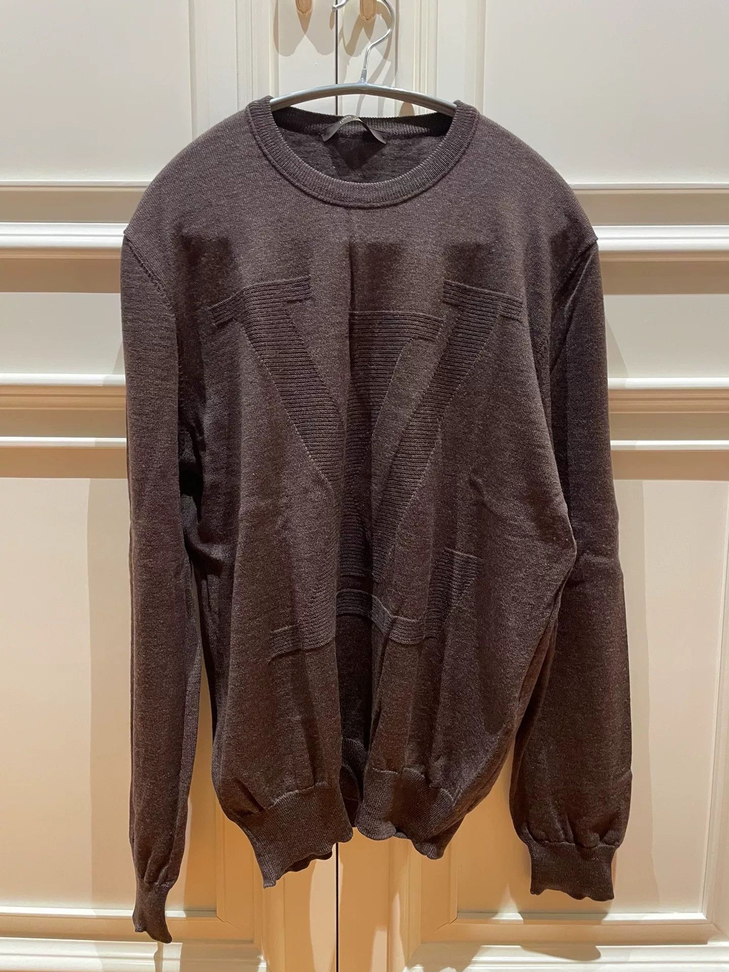 Louis Vuitton Louis Vuitton Men's Wool Sweater Big LV Logo Size US S / EU 44-46 / 1 - 1 Thumbnail