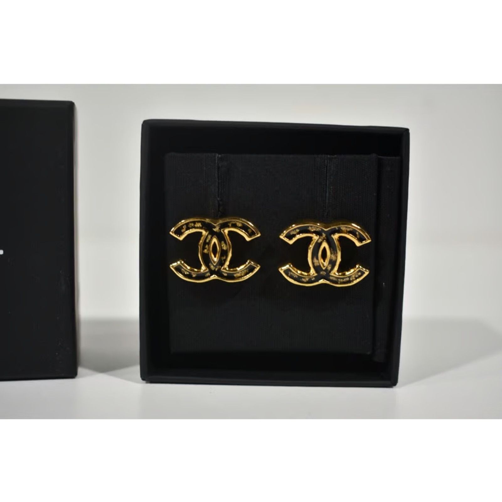 Chanel Chanel Gold Black Interlocking Drop Statement Stud Earrings Size ONE SIZE - 5 Thumbnail