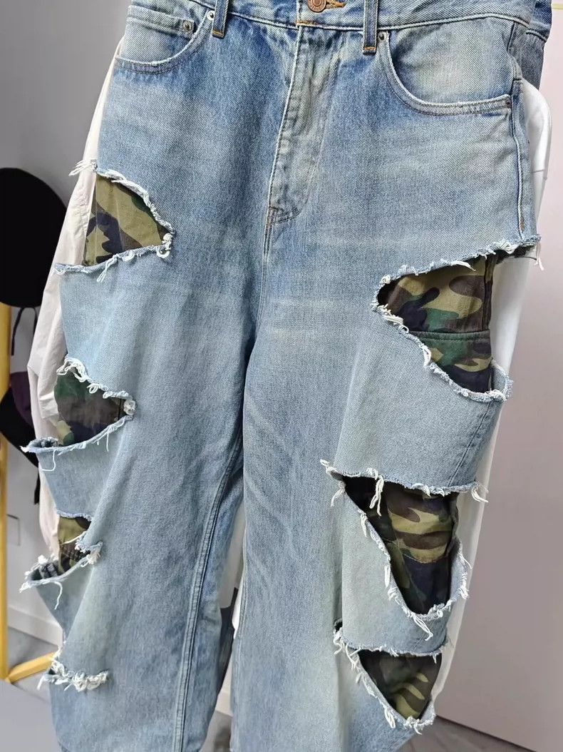 Balenciaga Balenciaga size XXS Tomorrowland Double Camo Cow King Jeans Size US 26 / EU 42 - 3 Thumbnail