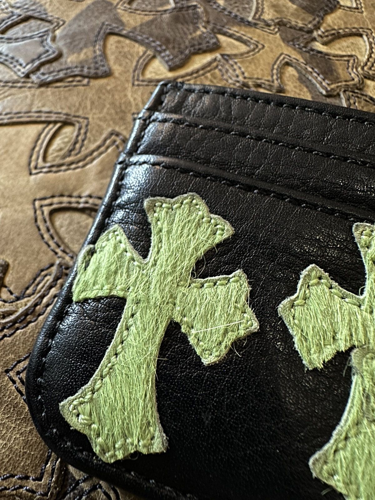 Chrome Hearts CHROME HEARTS PONY HAIR GRINCH GREEN PATCH WALLET Size ONE SIZE - 5 Thumbnail