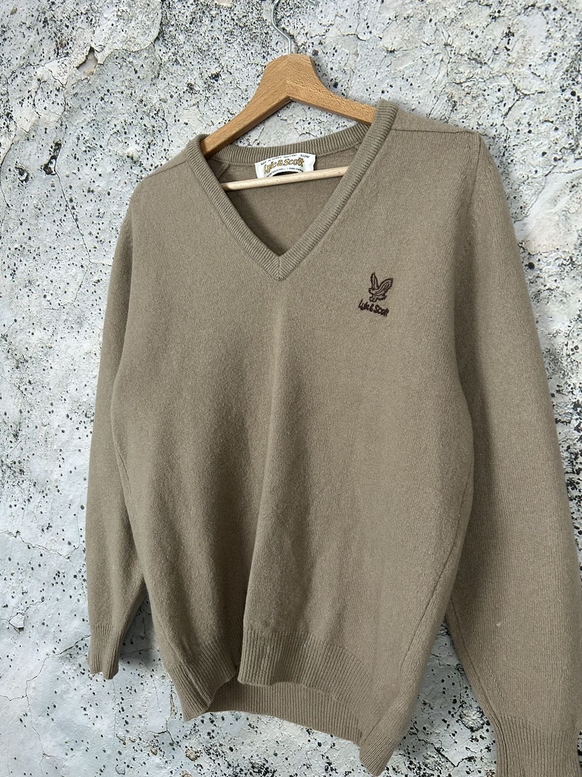Lyle & Scott Vintage Lyle & Scott Made in Scotland Wool Knit Sweater Size US M / EU 48-50 / 2 - 2 Thumbnail