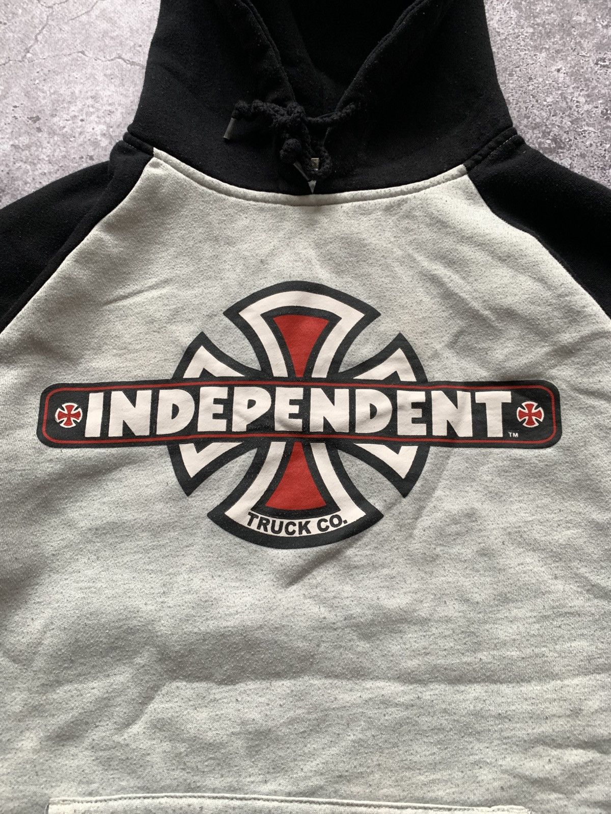Independent Truck Co. 🔥VINTAGE 90s INDEPENDENT Y2K SKATE HOODIE Size US S / EU 44-46 / 1 - 4 Thumbnail