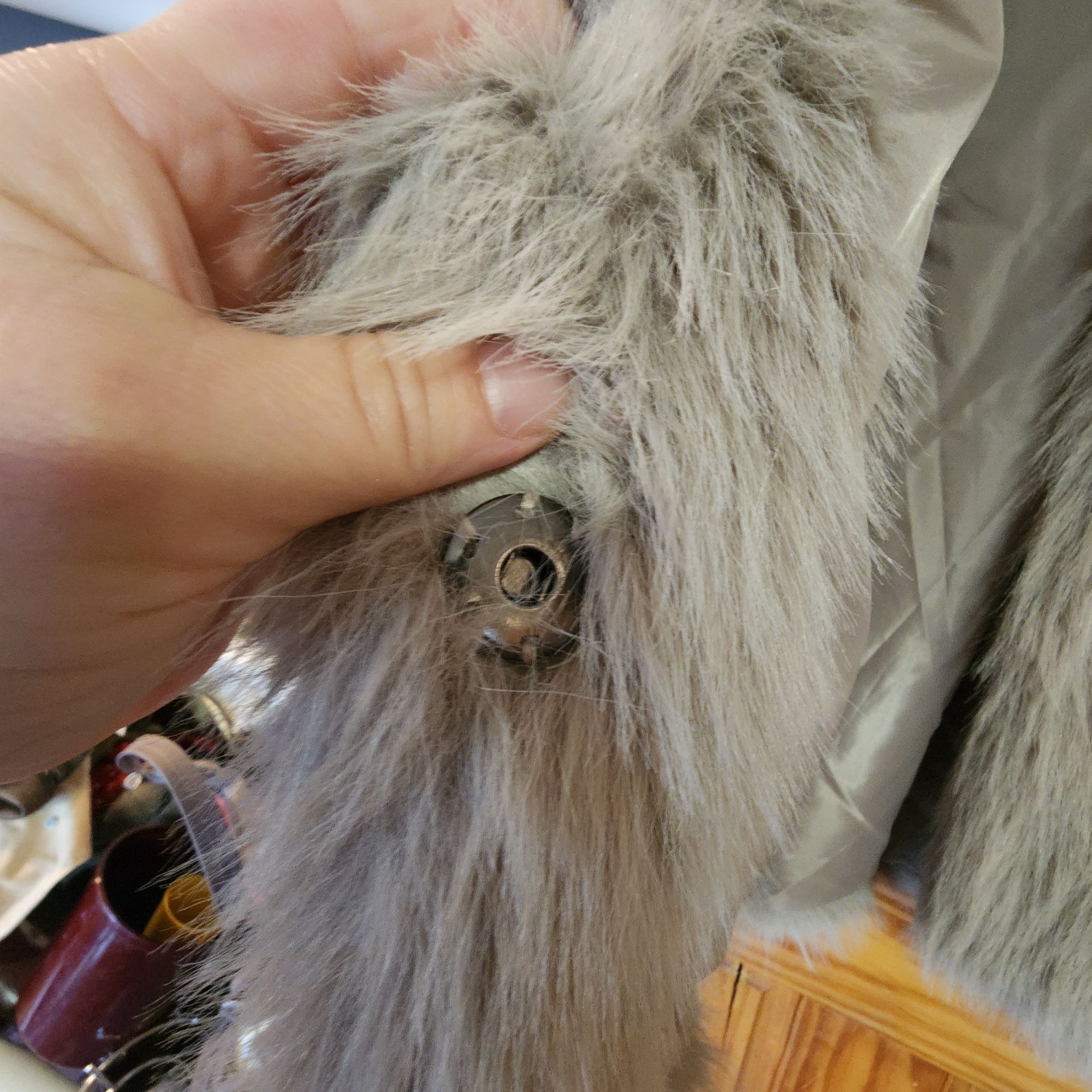 7 For All Mankind 7 For All Mankind Gray Faux Fur Chubby Jacket Womens Size S Size S / US 4 / IT 40 - 4 Thumbnail
